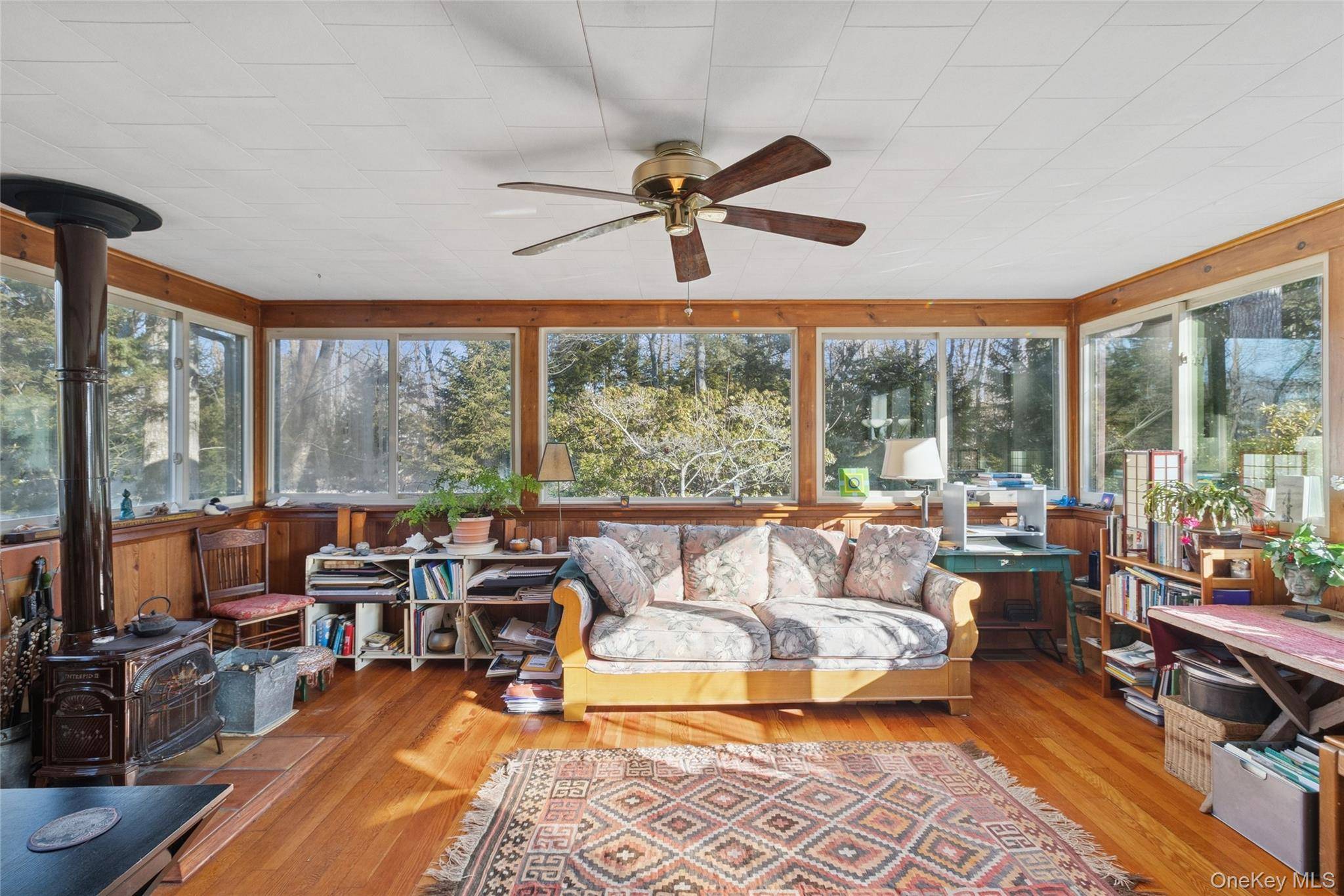 Casa com 3 Quartos à Venda em Hampton Bays - Nova Iorque - EUA - 1