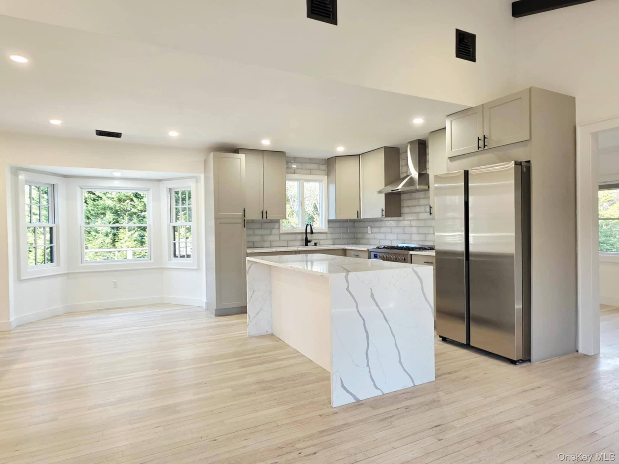 Casa com 3 Quartos à Venda em Hampton Bays - Nova Iorque - EUA - 7