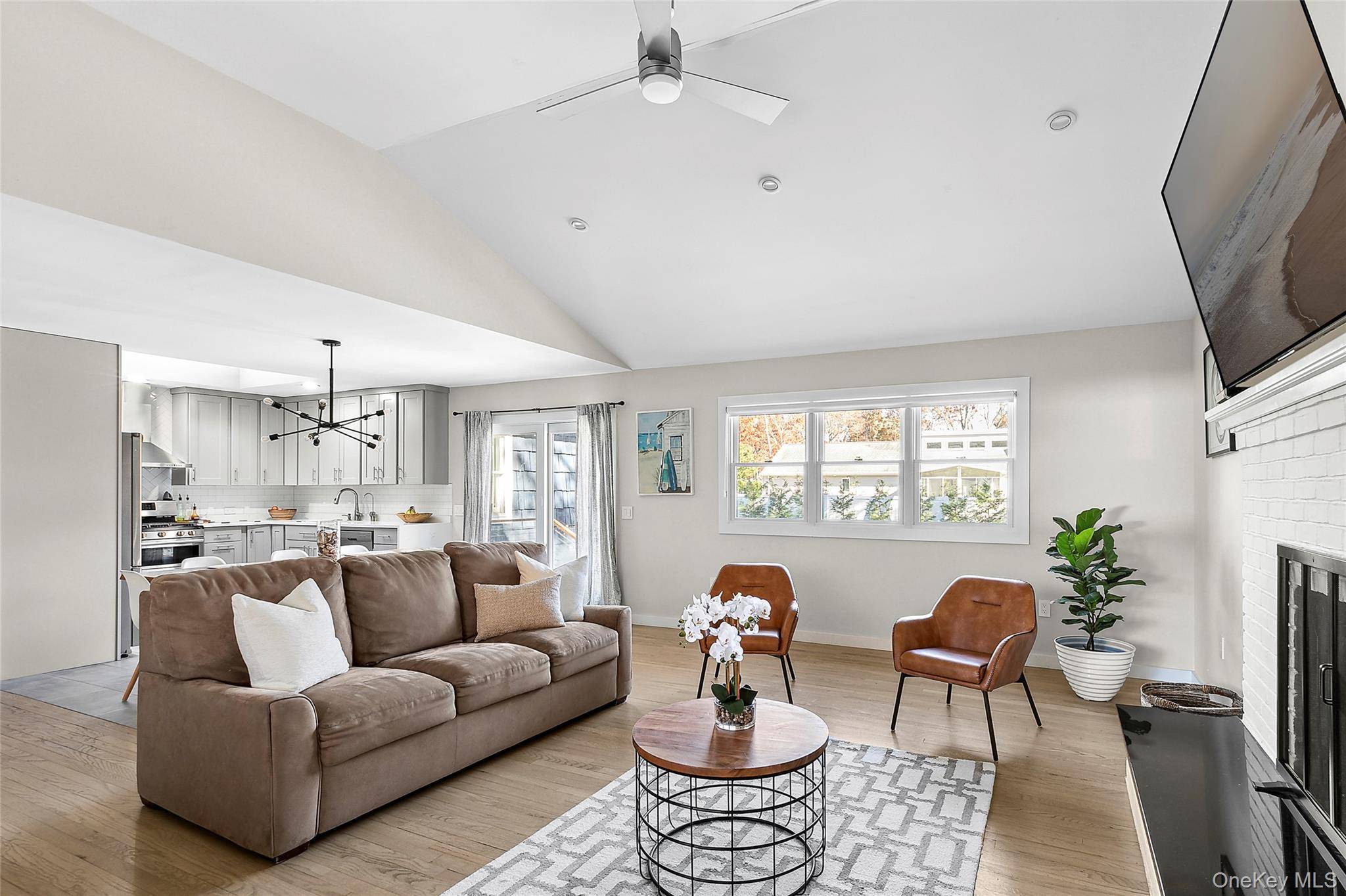 Casa com 3 Quartos à Venda em Hampton Bays - Nova Iorque - EUA - 3