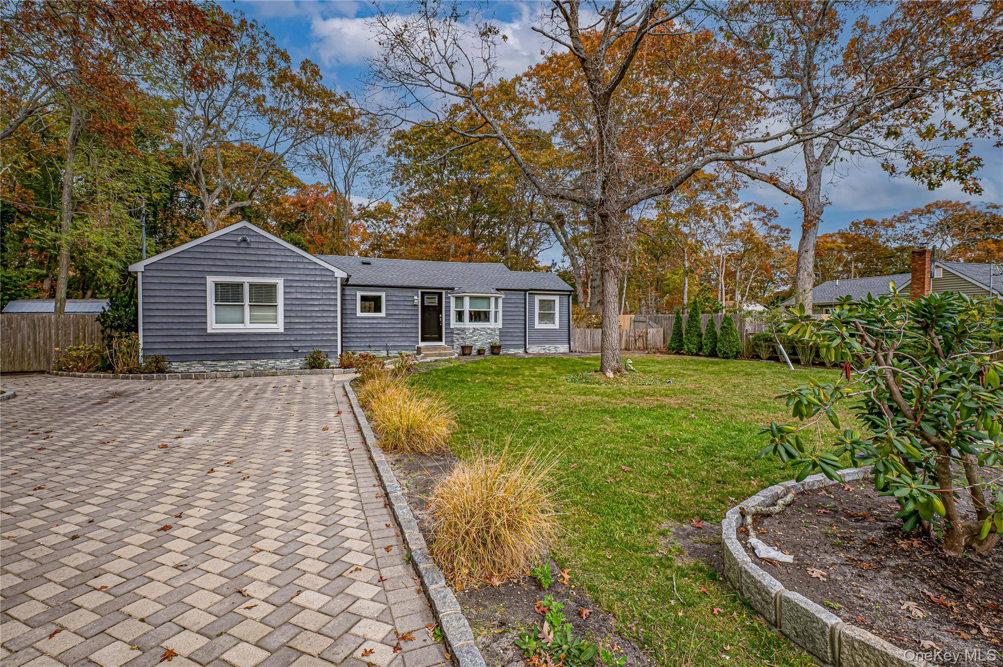 Casa com 3 Quartos à Venda em Hampton Bays - Nova Iorque - EUA - 2