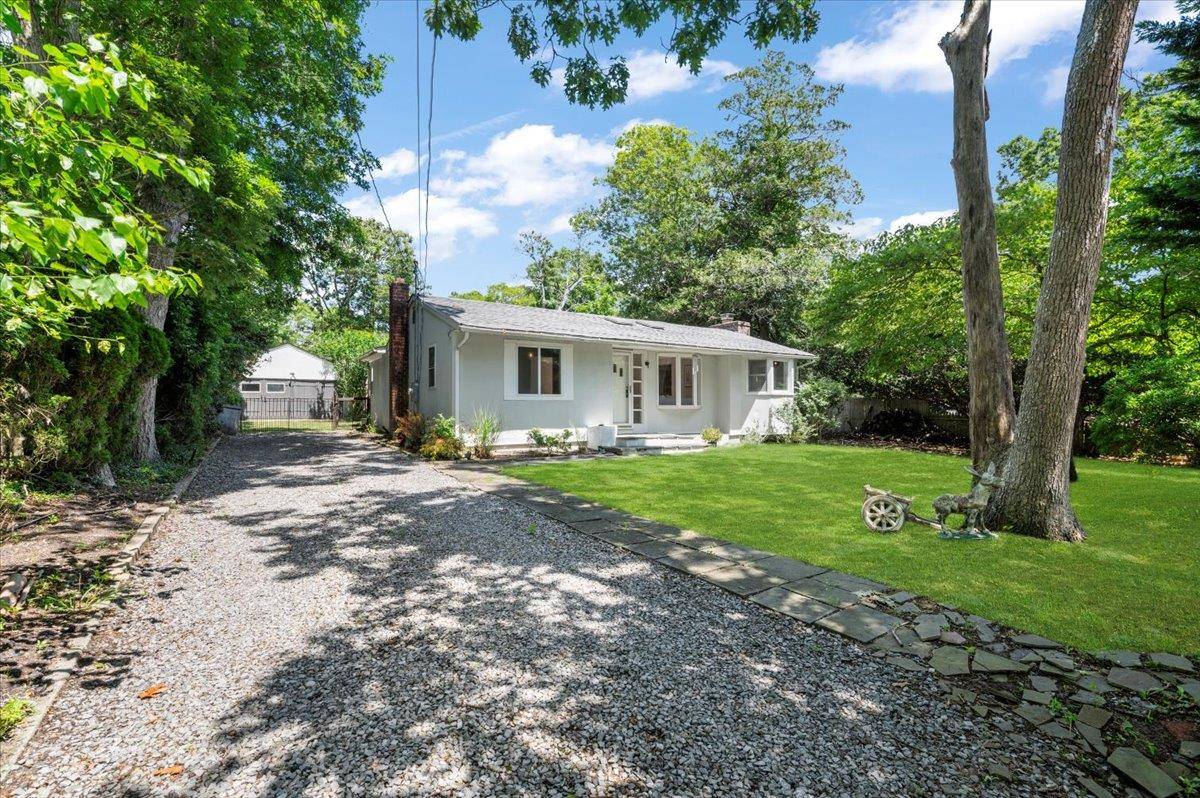 Casa com 3 Quartos à Venda em Hampton Bays - Nova Iorque - EUA - 2