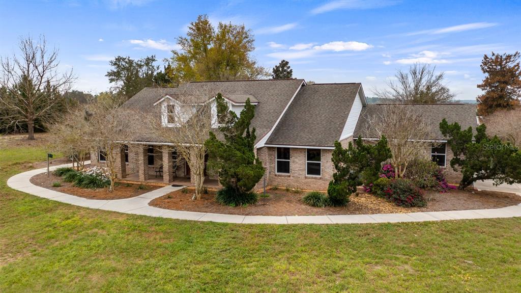 Home con 3 Dormitorios en Venta en Howey-In-The-Hills - FL - EUA - 1