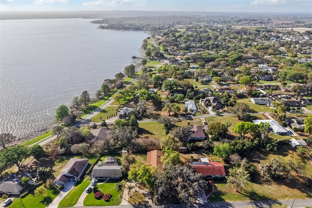 Casa de 3 Dormitorios en Venta en Howey In The Hills - Florida - EE. UU. - 3