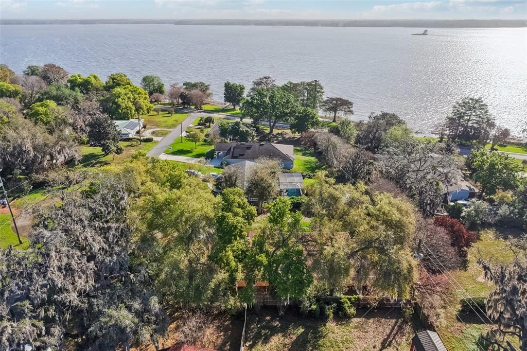 Casa de 3 Dormitorios en Venta en Howey In The Hills - Florida - EE. UU. - 5