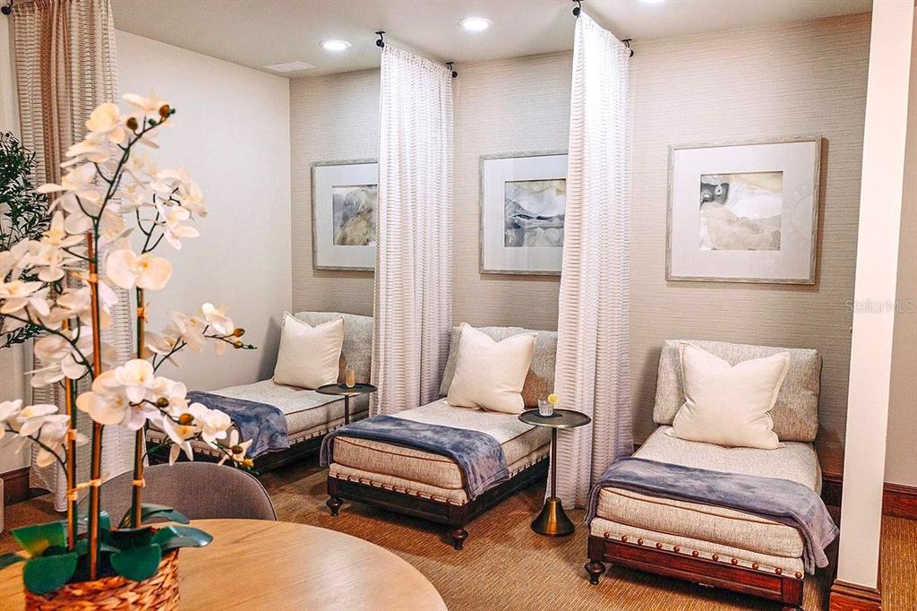 3 Bedroom Home for Sale in Howey In The Hills - Florida - USA - 3