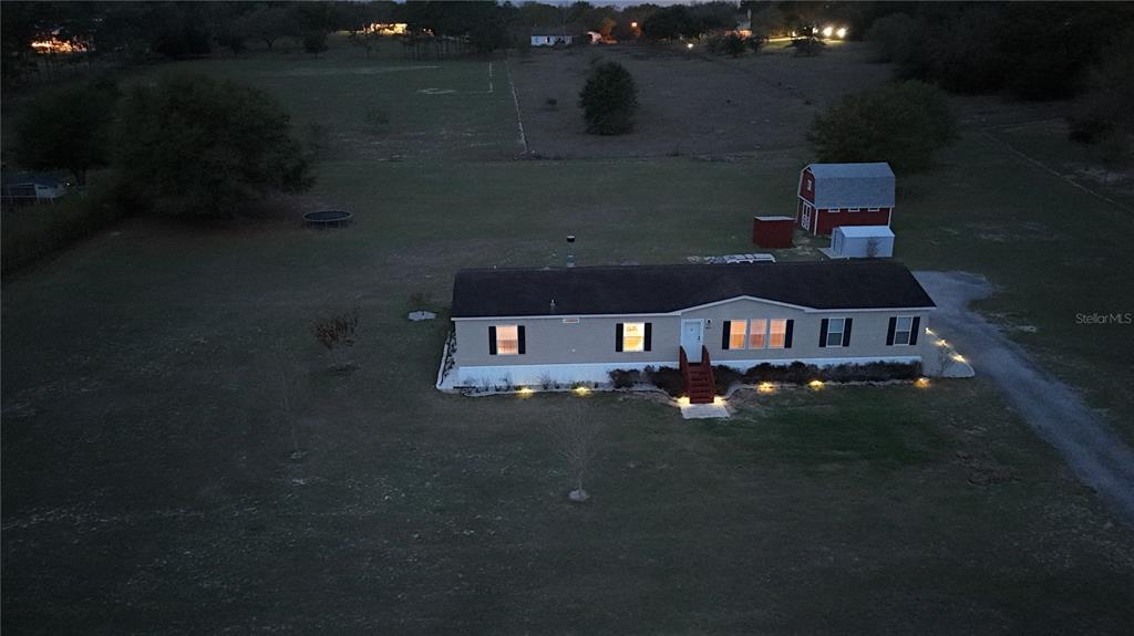 Casa com 3 Quartos à Venda em Howey In The Hills - Flórida - EUA - 4