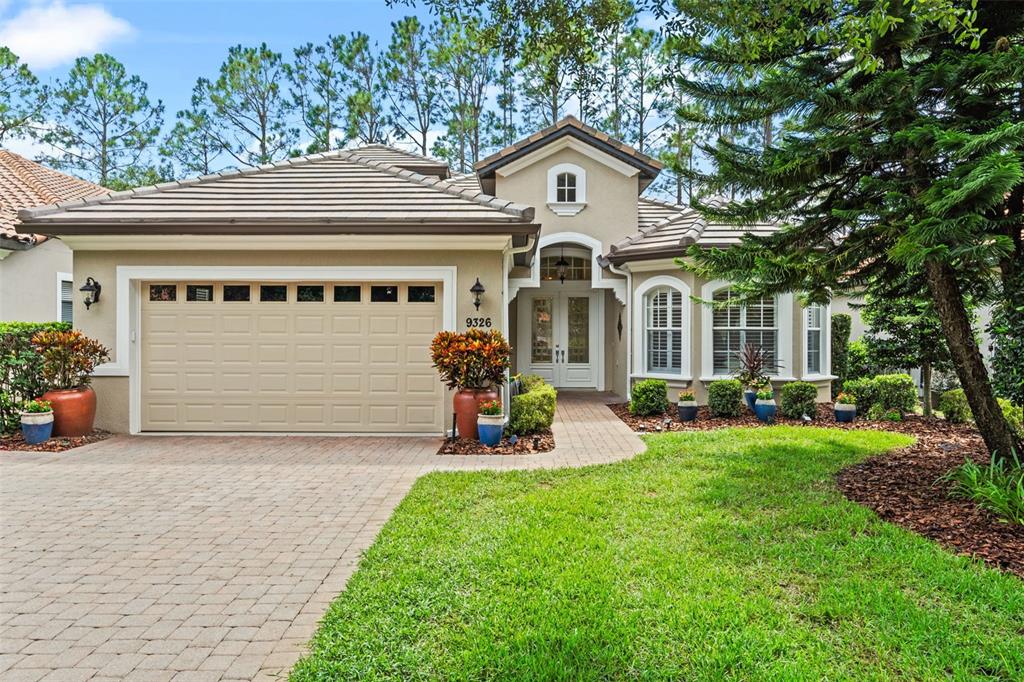 Casa com 3 Quartos à Venda em Howey In The Hills - Flórida - EUA - 1