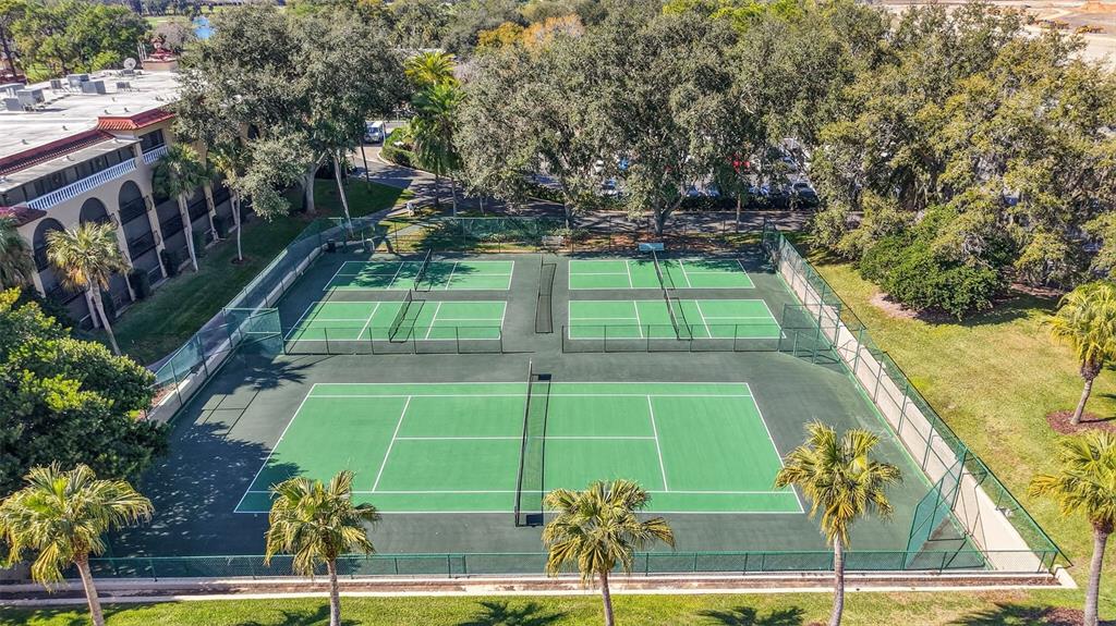 Casa com 3 Quartos à Venda em Howey In The Hills - Flórida - EUA - 3