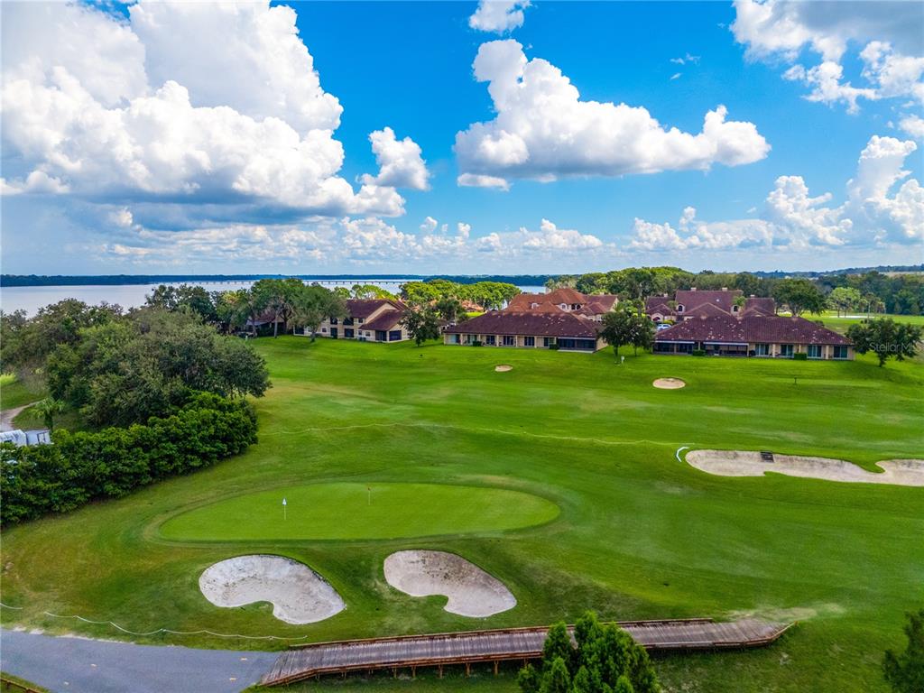 Casa com 3 Quartos à Venda em Howey In The Hills - Flórida - EUA - 2