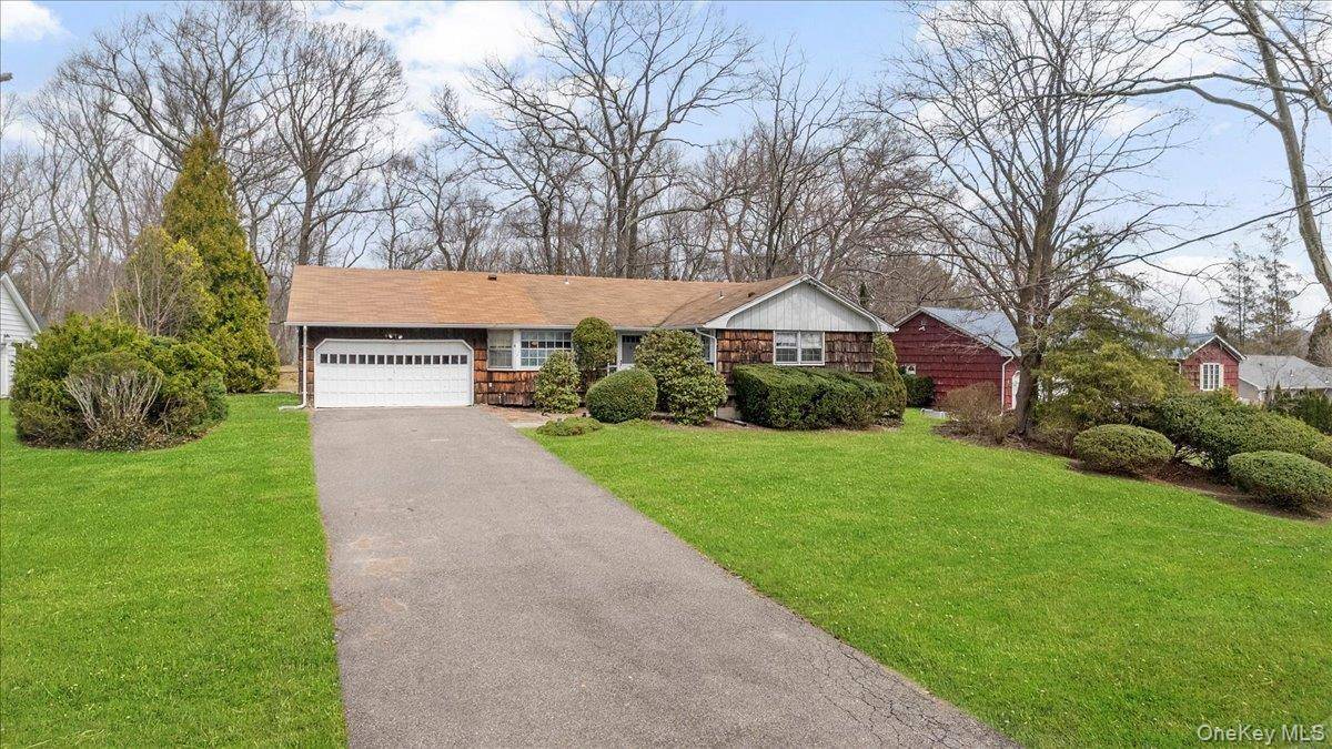 Casa de 3 Dormitorios en Venta en Huntington - Nueva York - EE. UU. - 2