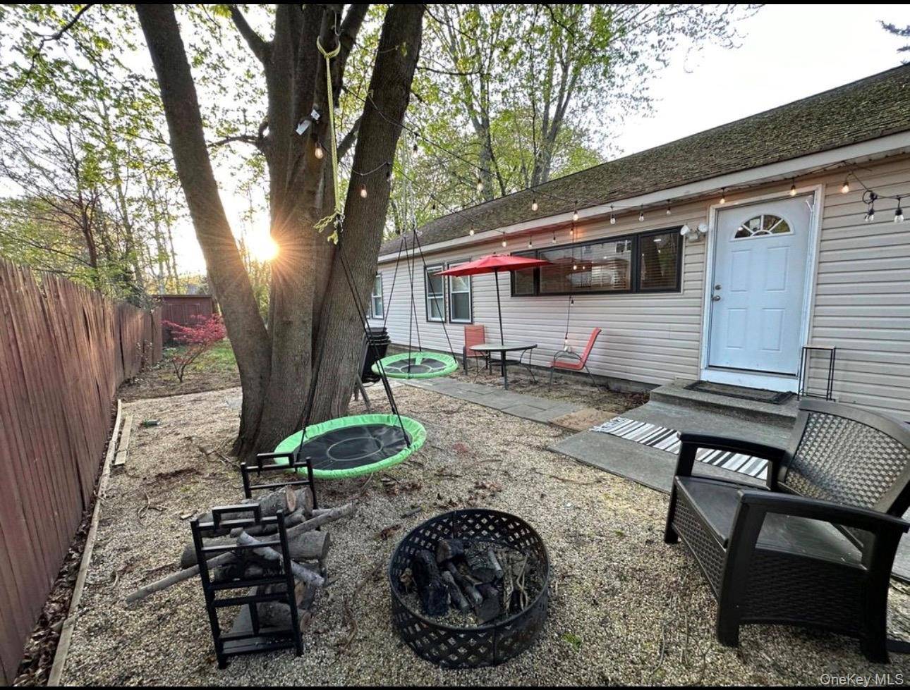 Casa com 3 Quartos à Venda em Huntington - Nova Iorque - EUA - 3