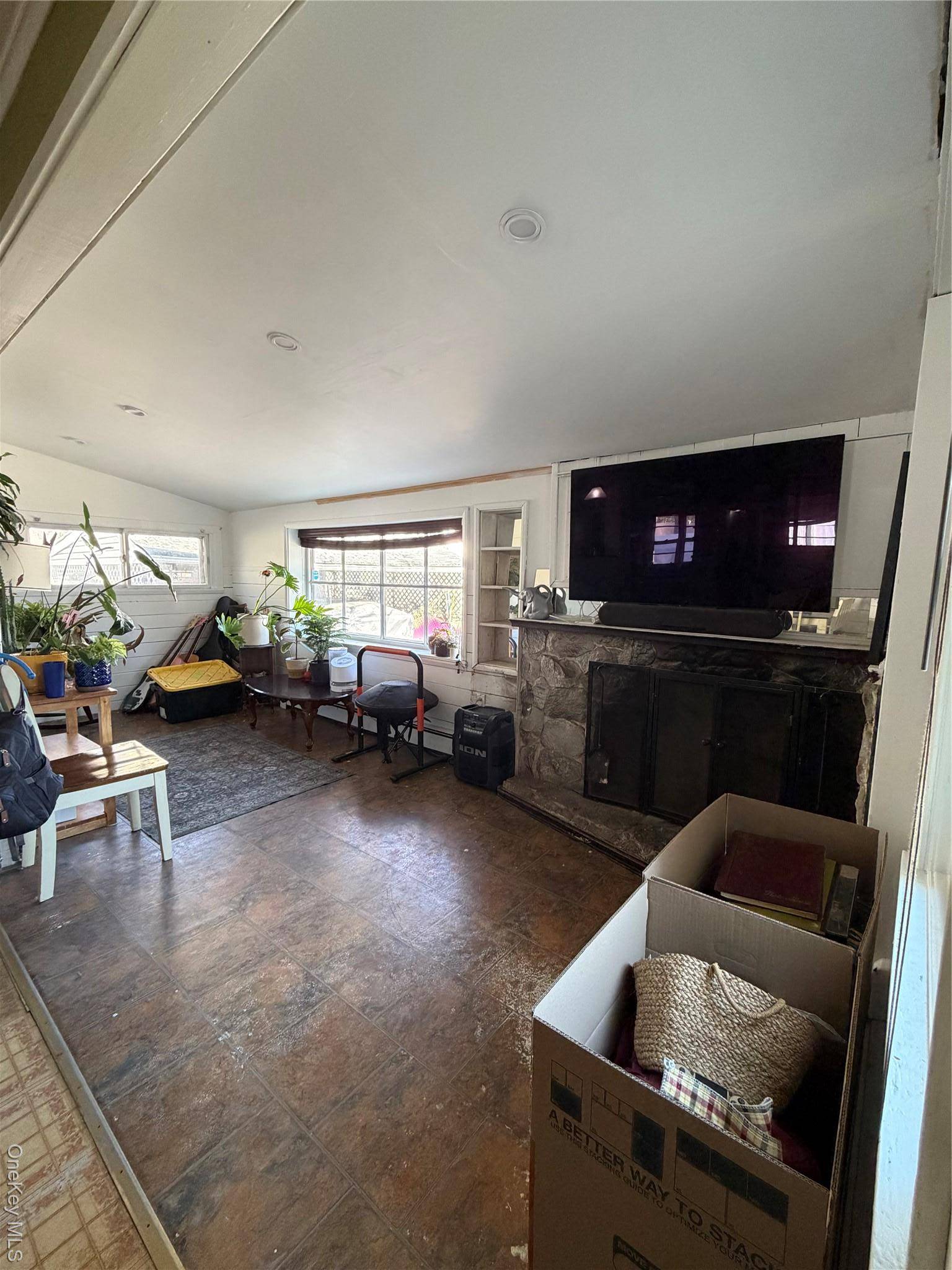 Casa com 3 Quartos à Venda em Huntington - Nova Iorque - EUA - 6