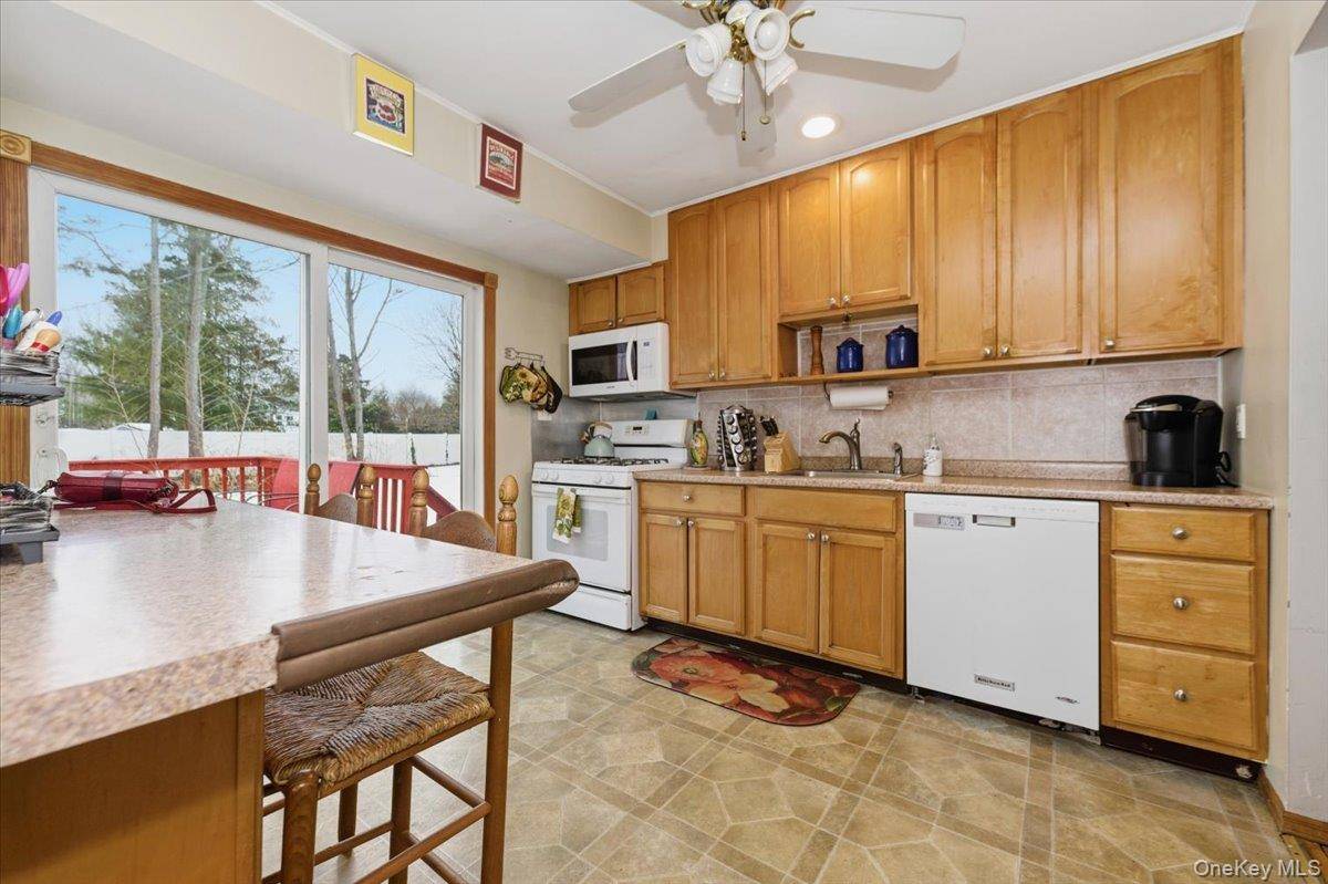 Casa com 3 Quartos à Venda em Huntington - Nova Iorque - EUA - 8