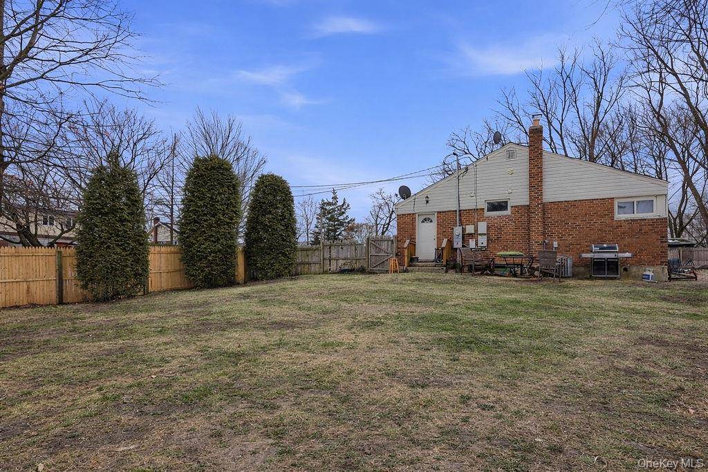 Casa com 3 Quartos à Venda em Huntington - Nova Iorque - EUA - 4