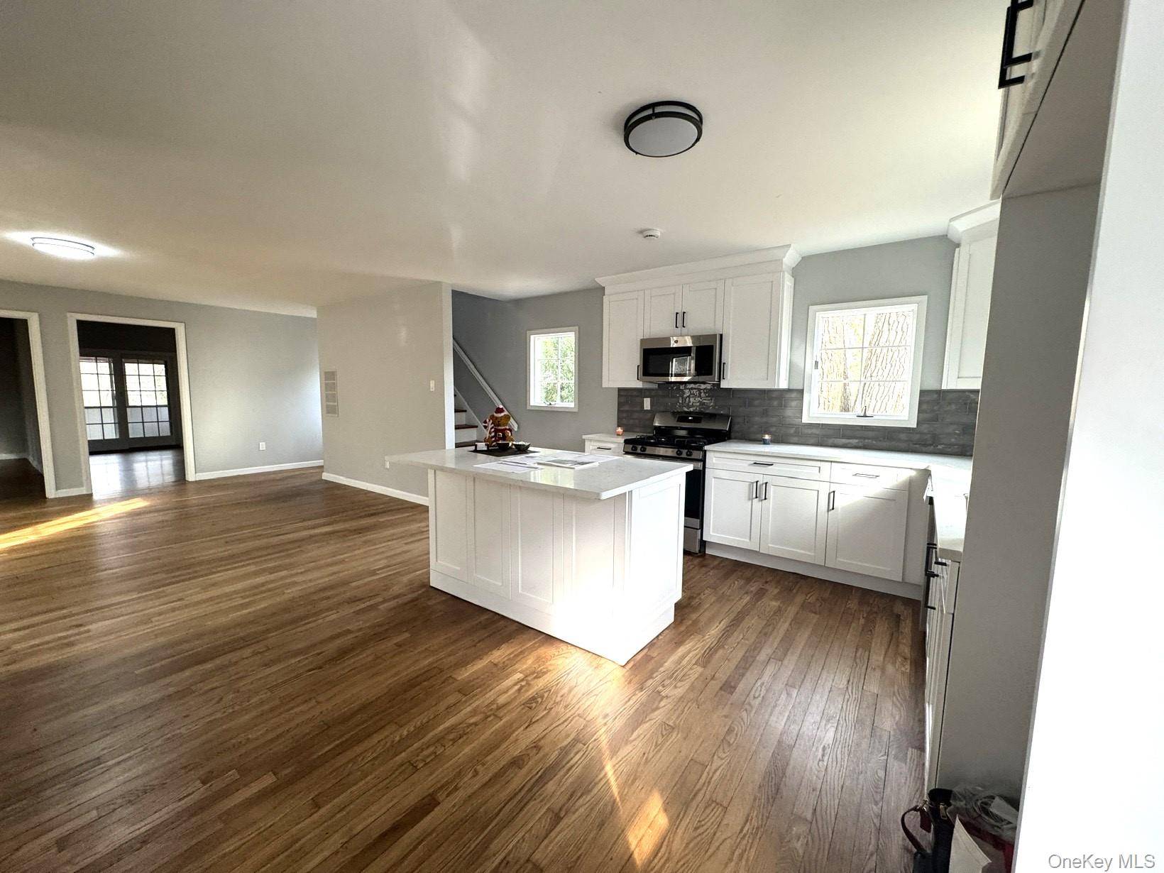 Casa com 3 Quartos à Venda em Huntington - Nova Iorque - EUA - 7