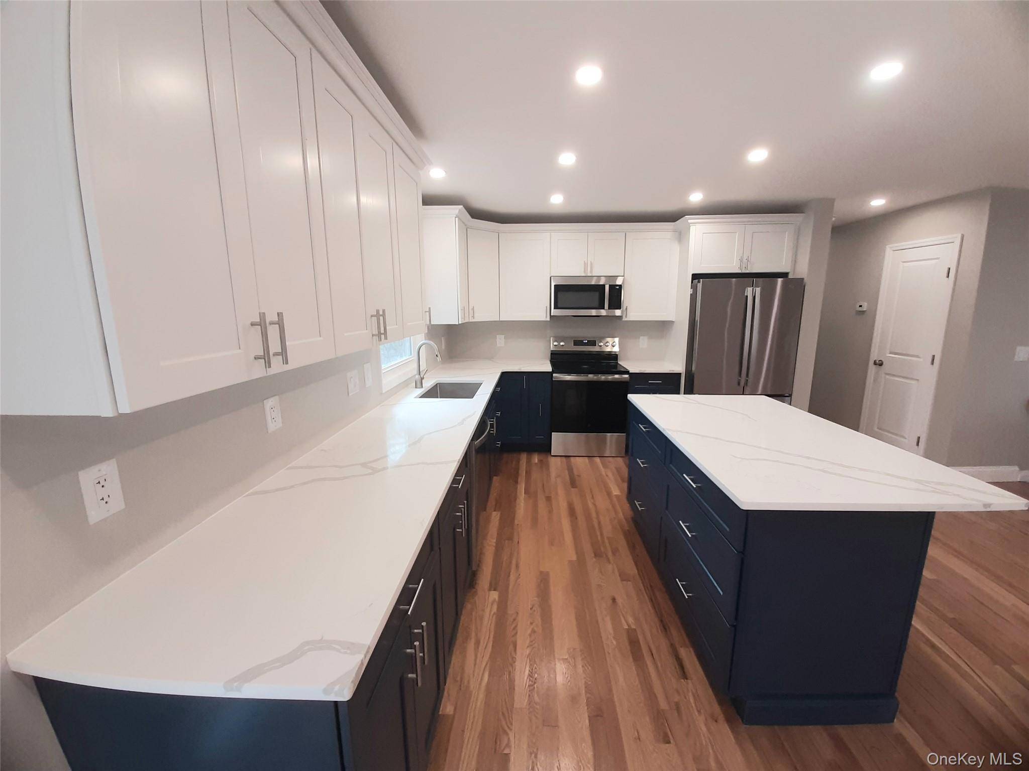 Casa com 3 Quartos à Venda em Hyde Park - Nova Iorque - EUA - 5