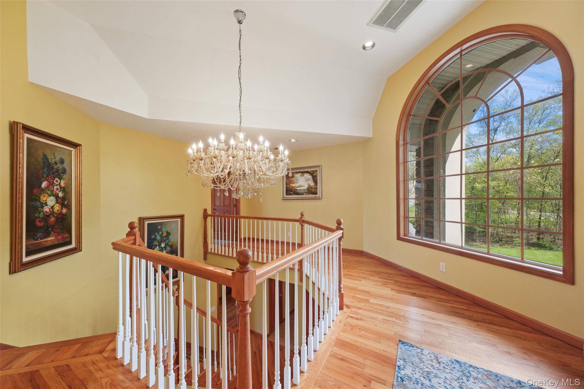 Casa com 3 Quartos à Venda em Hyde Park - Nova Iorque - EUA - 5