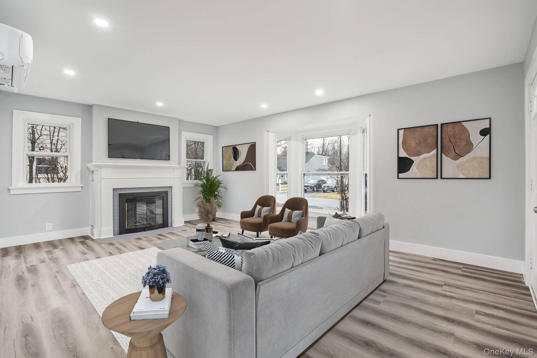 Casa com 3 Quartos à Venda em Hyde Park - Nova Iorque - EUA - 5