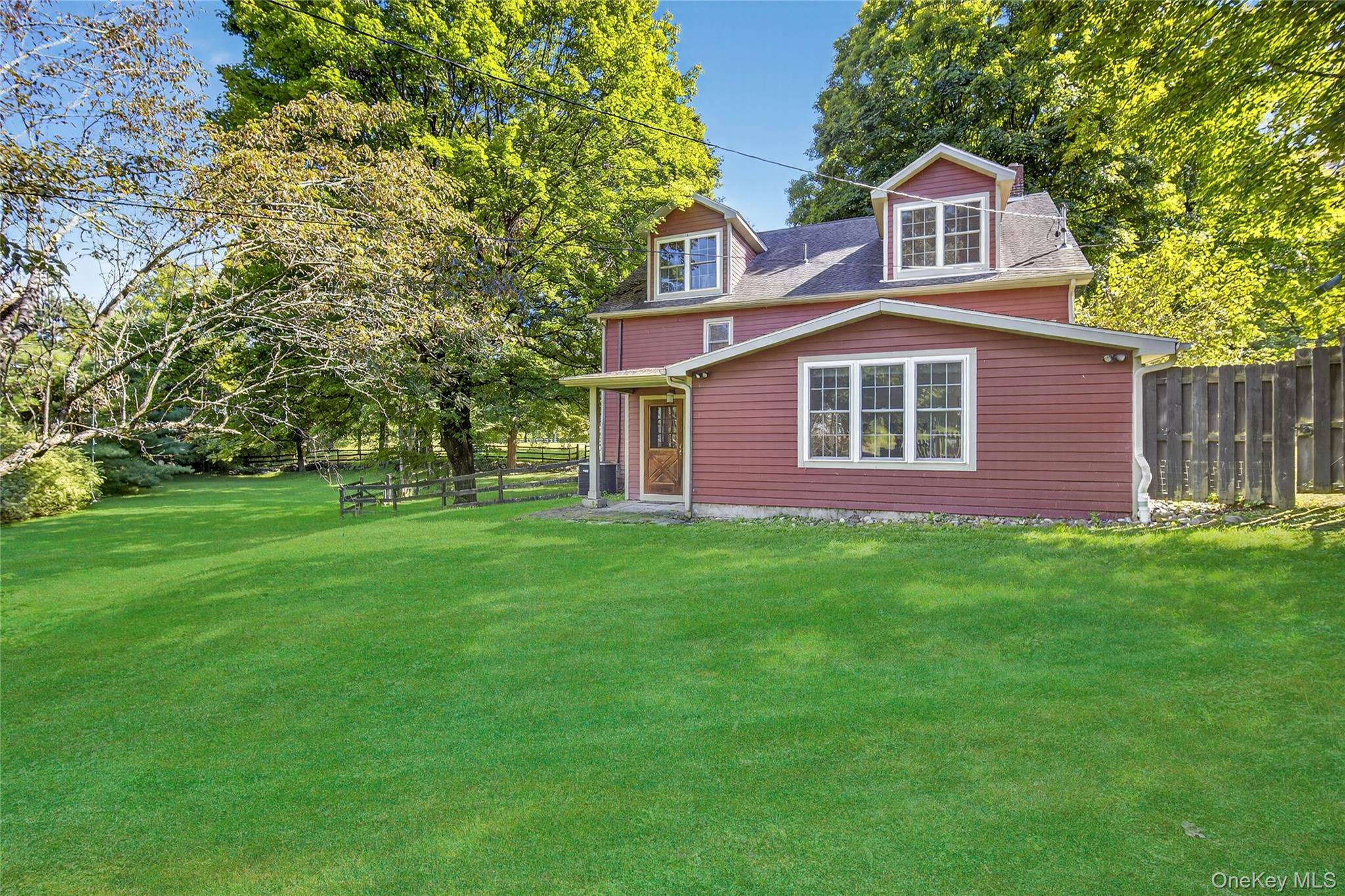 Casa de 3 Dormitorios en Venta en Hyde Park - Nueva York - EE. UU. - 7