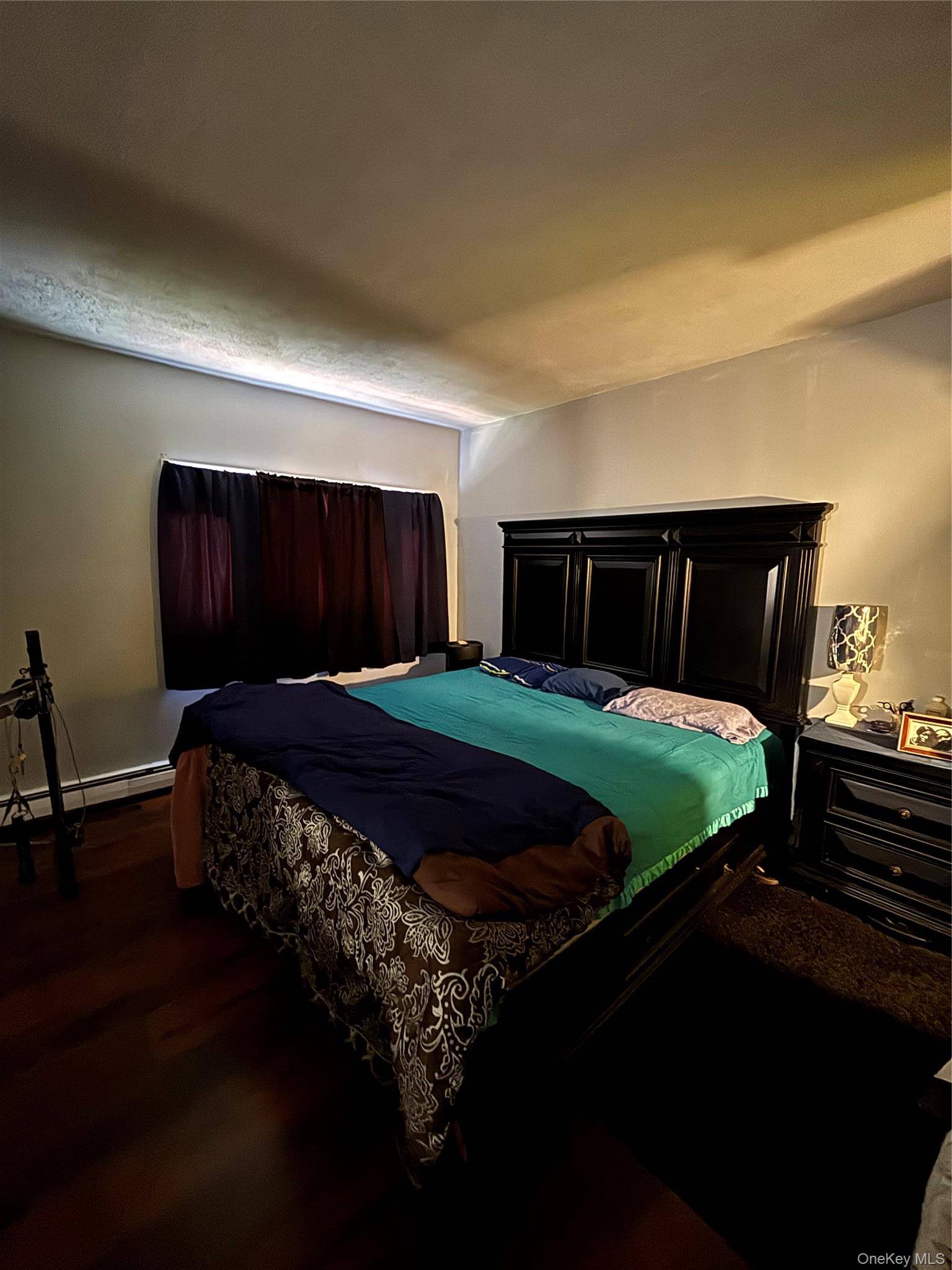 Casa com 3 Quartos à Venda em Hyde Park - Nova Iorque - EUA - 8