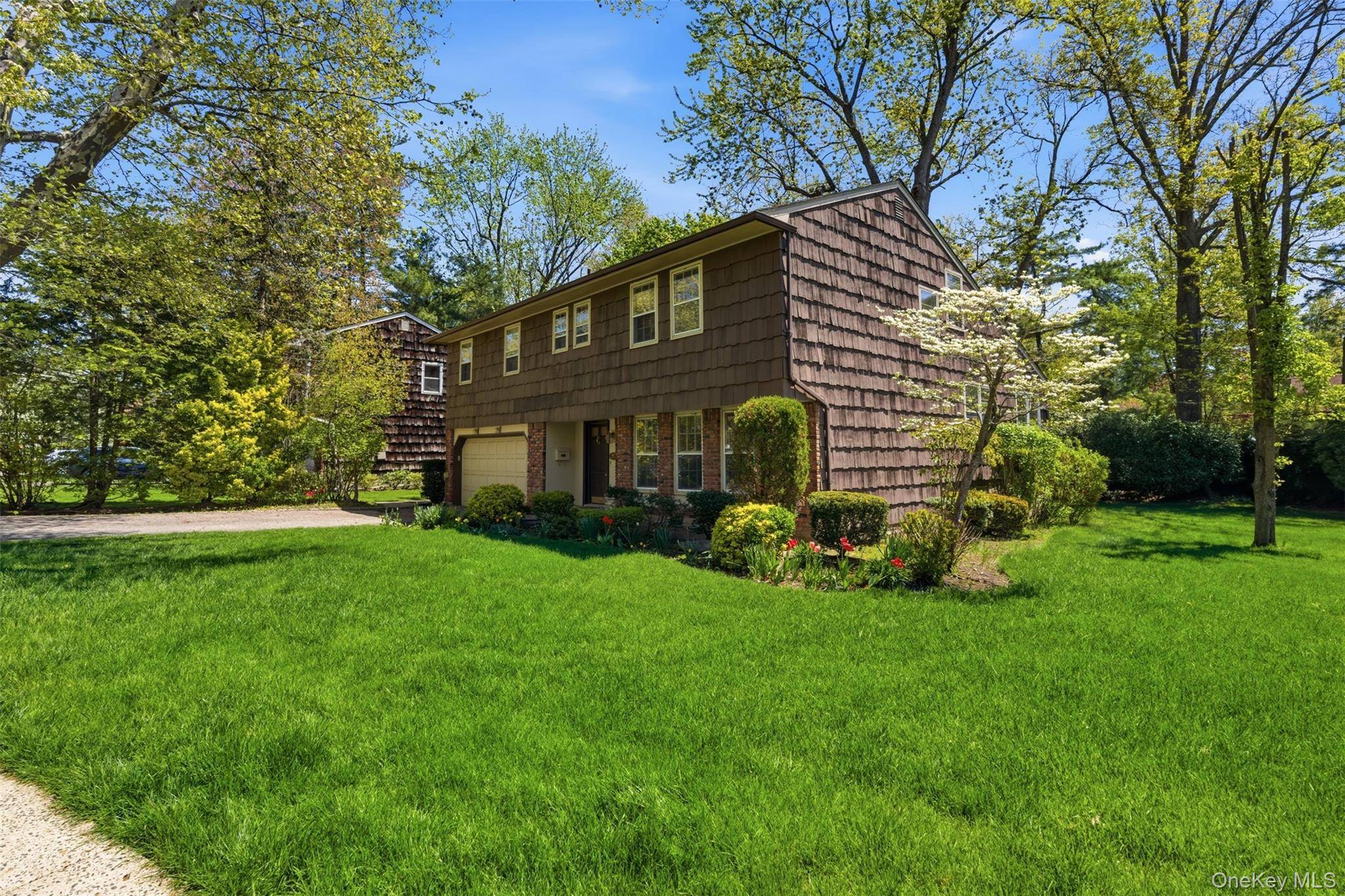 Casa de 3 Dormitorios en Venta en Larchmont - Nueva York - EE. UU. - 2