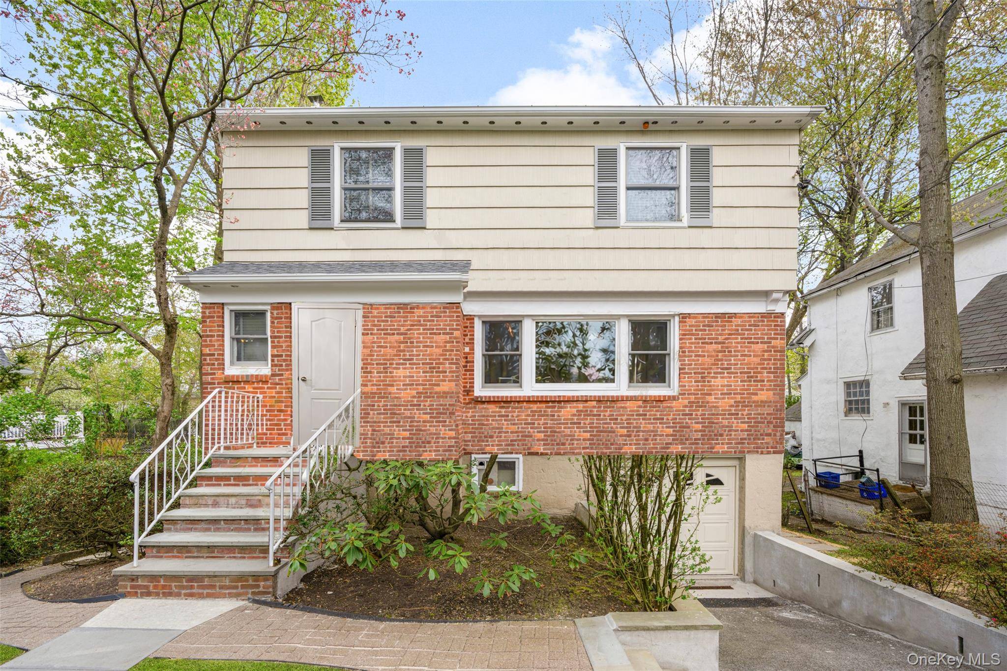 Casa com 3 Quartos à Venda em Larchmont - Nova Iorque - EUA - 1