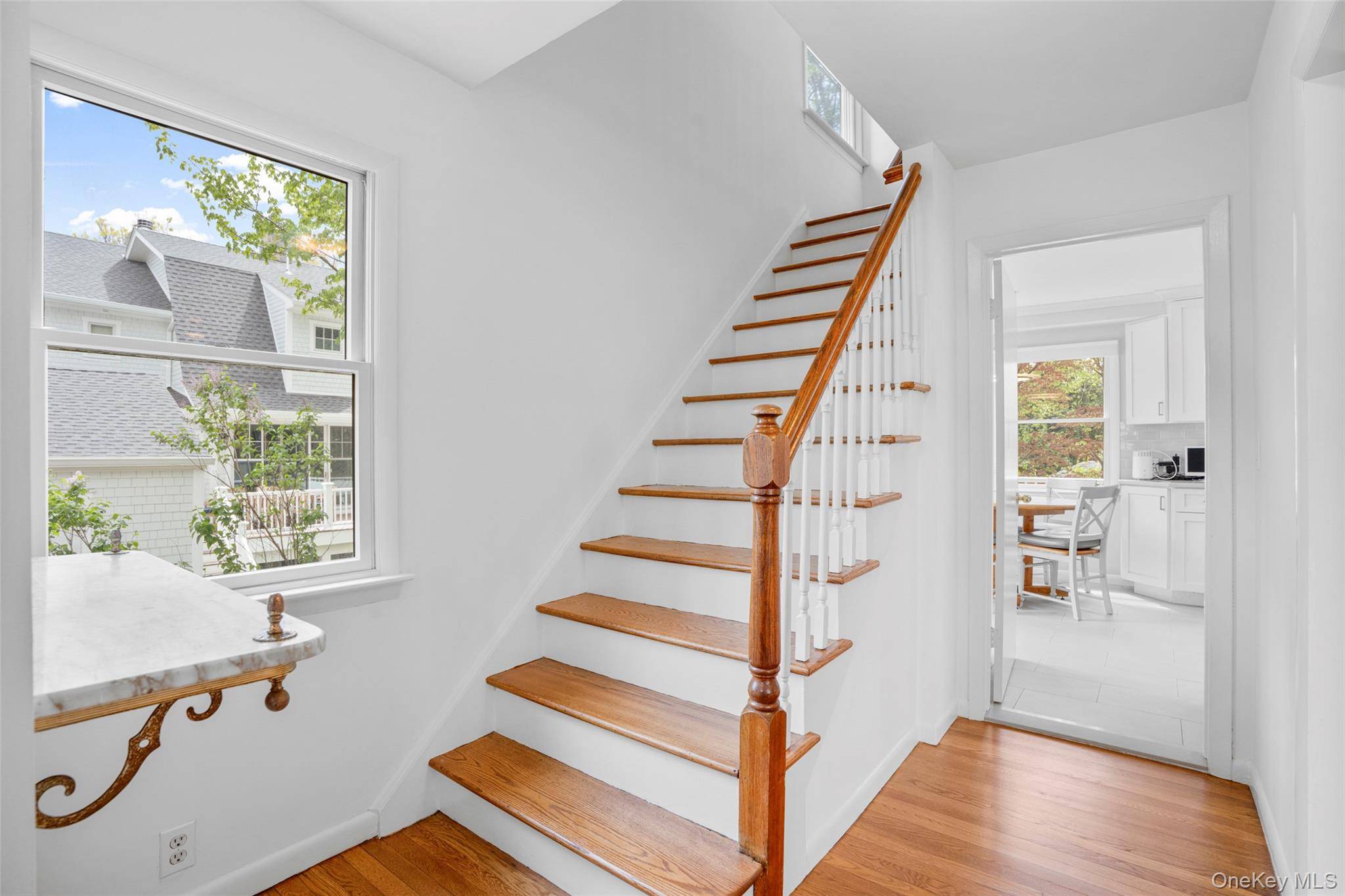 Casa com 3 Quartos à Venda em Larchmont - Nova Iorque - EUA - 2