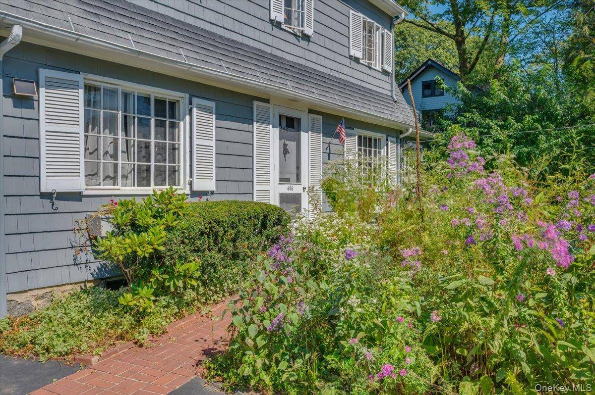 Casa de 3 Dormitorios en Venta en Larchmont - Nueva York - EE. UU. - 4