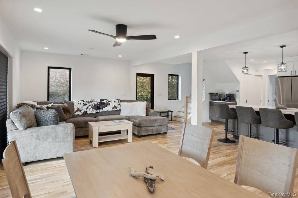 Casa de 3 Dormitorios en Venta en Montauk - Nueva York - EE. UU. - 5