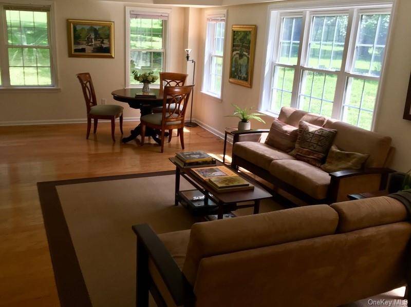 Casa com 3 Quartos à Venda em Pawling - Nova Iorque - EUA - 2