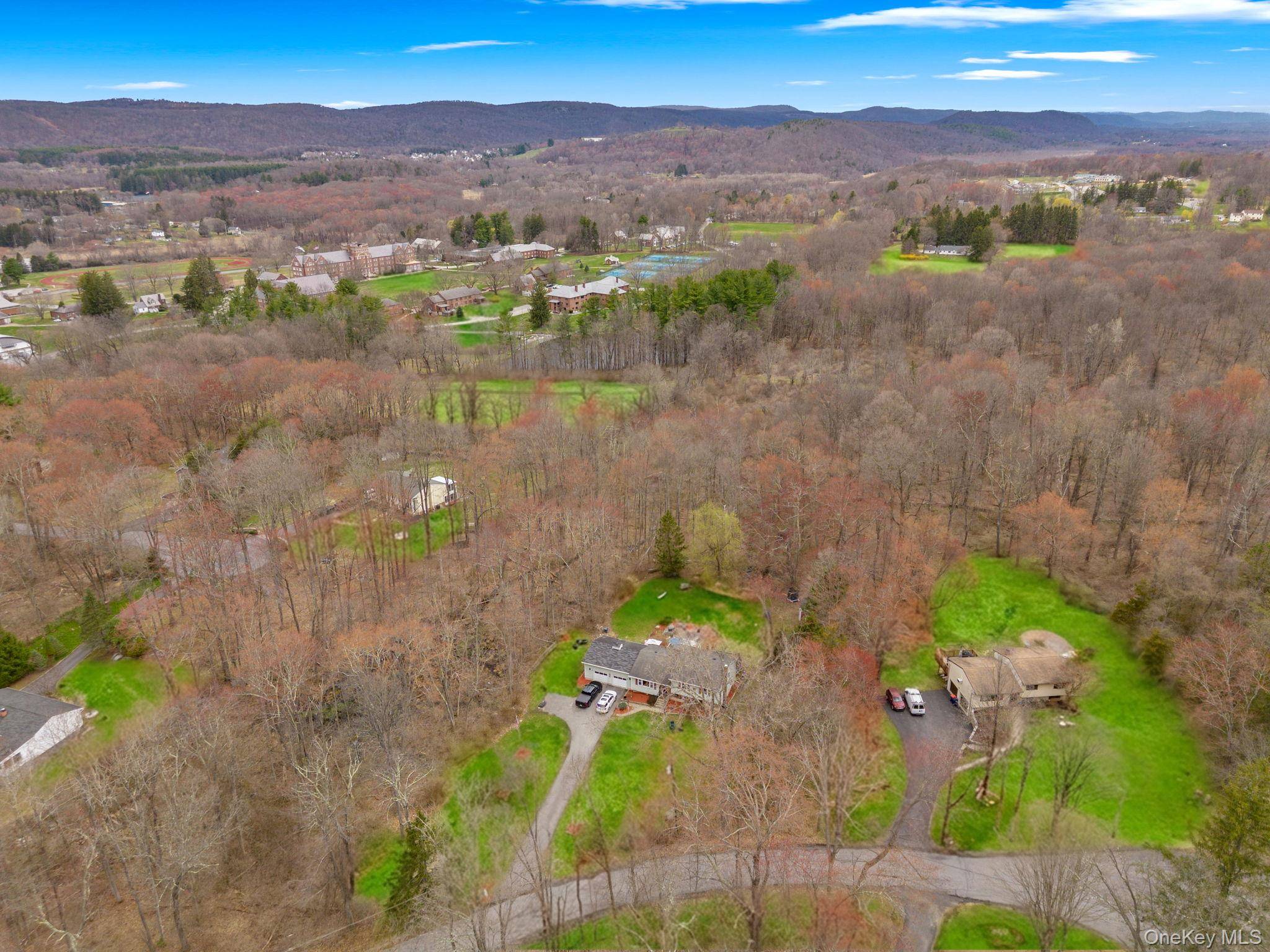 Casa de 3 Dormitorios en Venta en Pawling - Nueva York - EE. UU. - 5