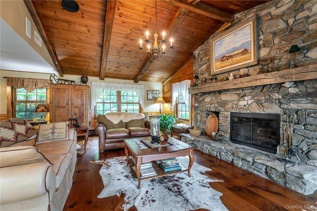 Casa com 3 Quartos à Venda em Pine Plains - Nova Iorque - EUA - 7