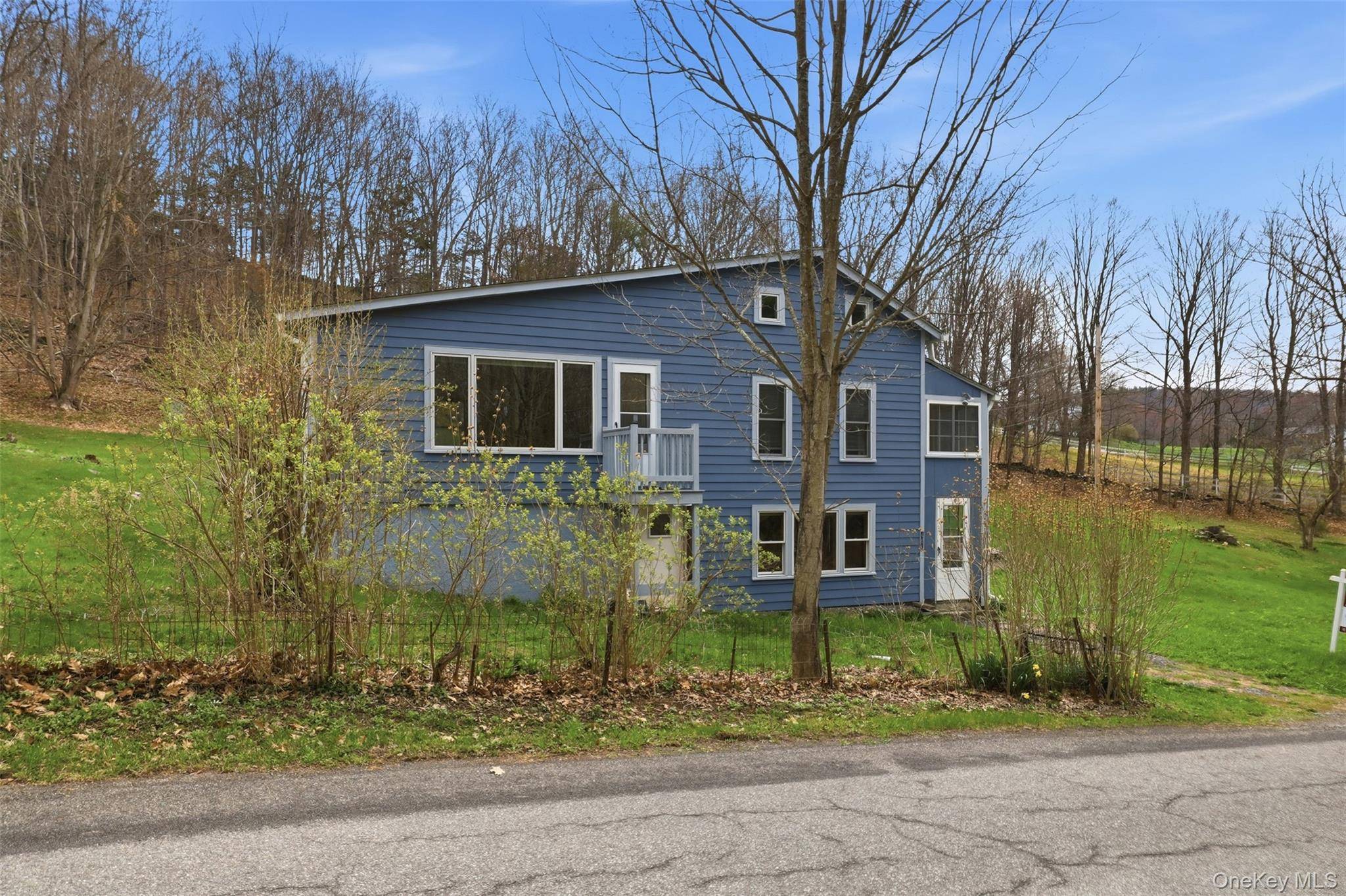 Casa de 3 Dormitorios en Venta en Rhinebeck - Nueva York - EE. UU. - 2