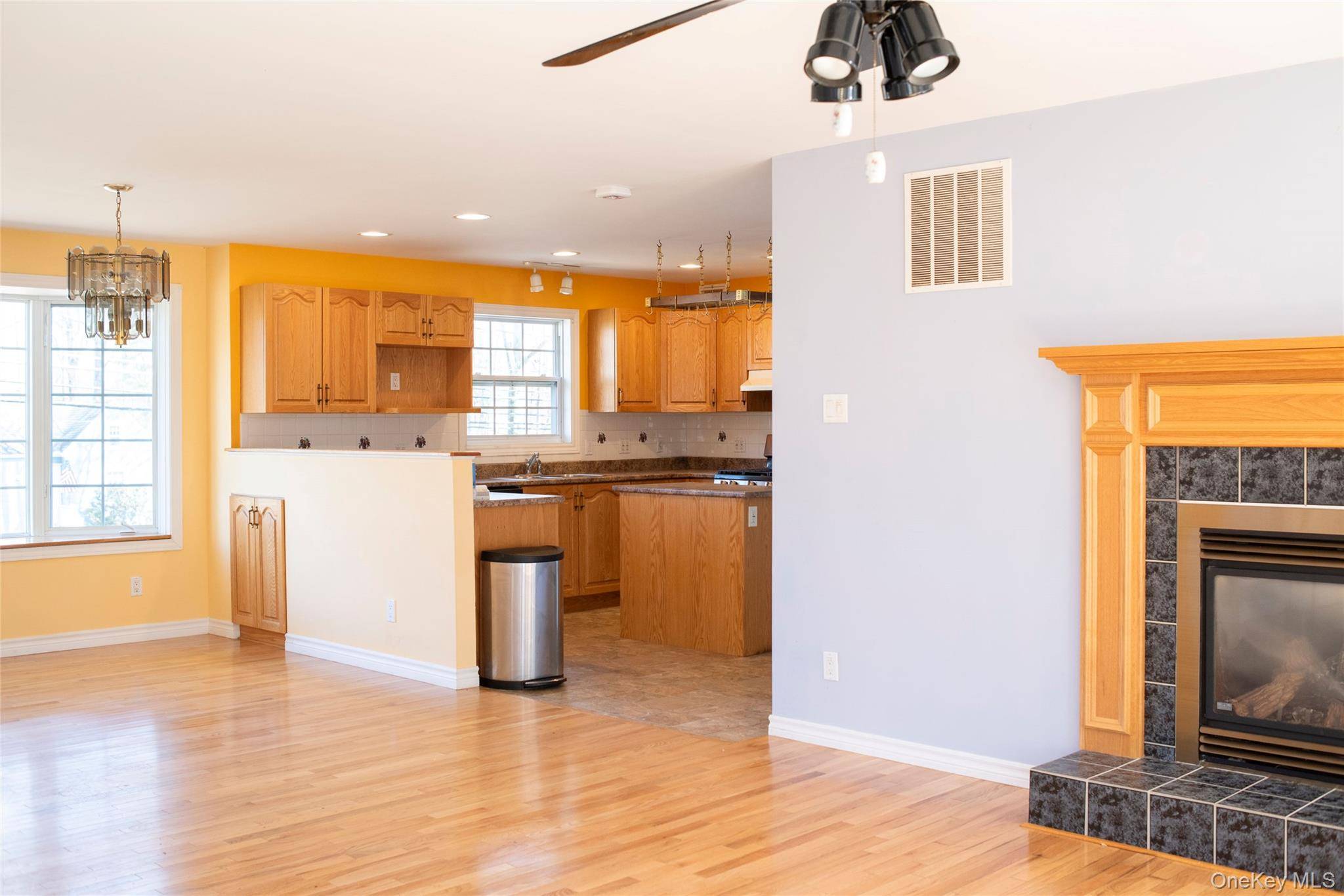 Casa de 3 Dormitorios en Venta en Rhinebeck - Nueva York - EE. UU. - 7