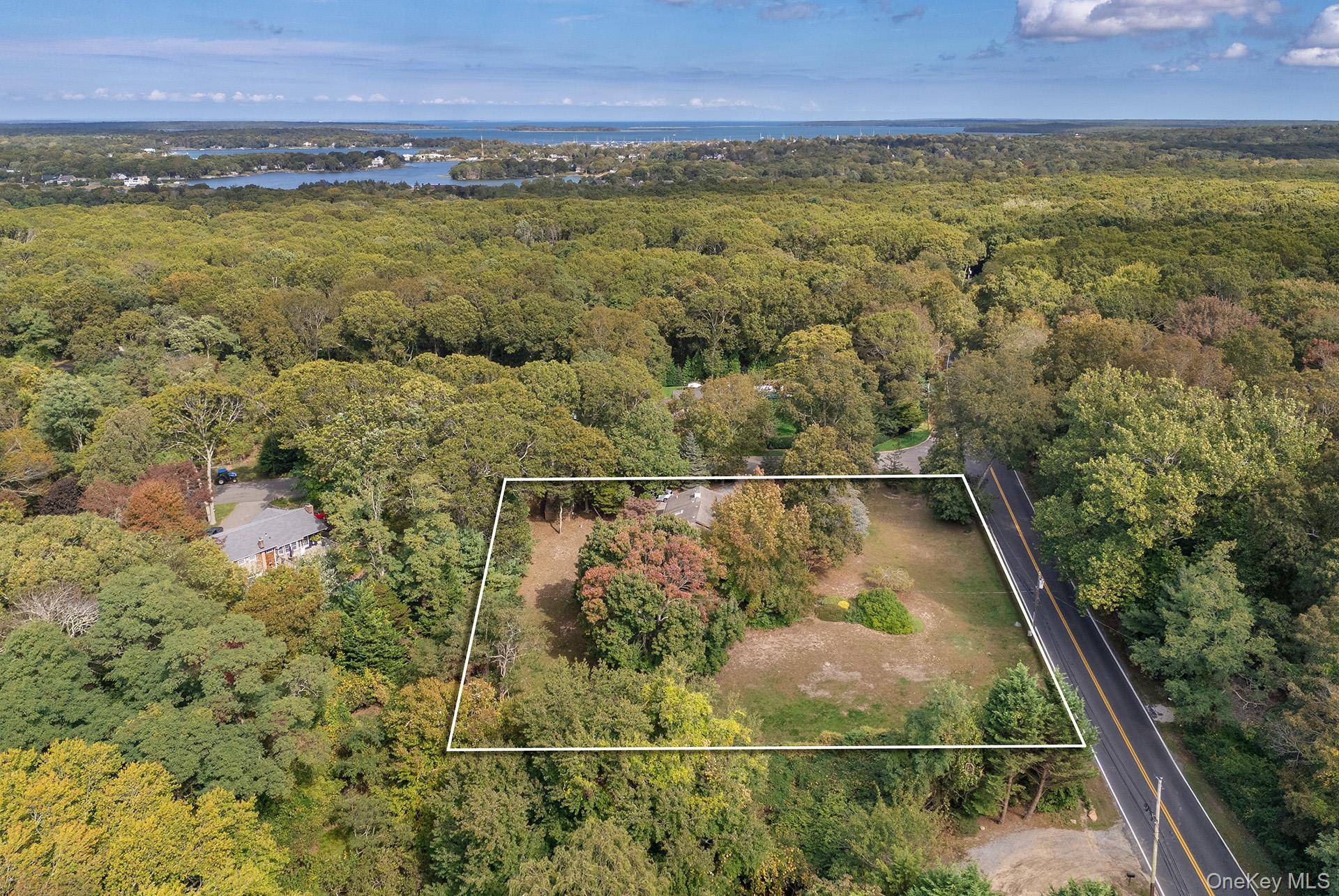 Casa de 3 Dormitorios en Venta en Sag Harbor - Nueva York - EE. UU. - 2