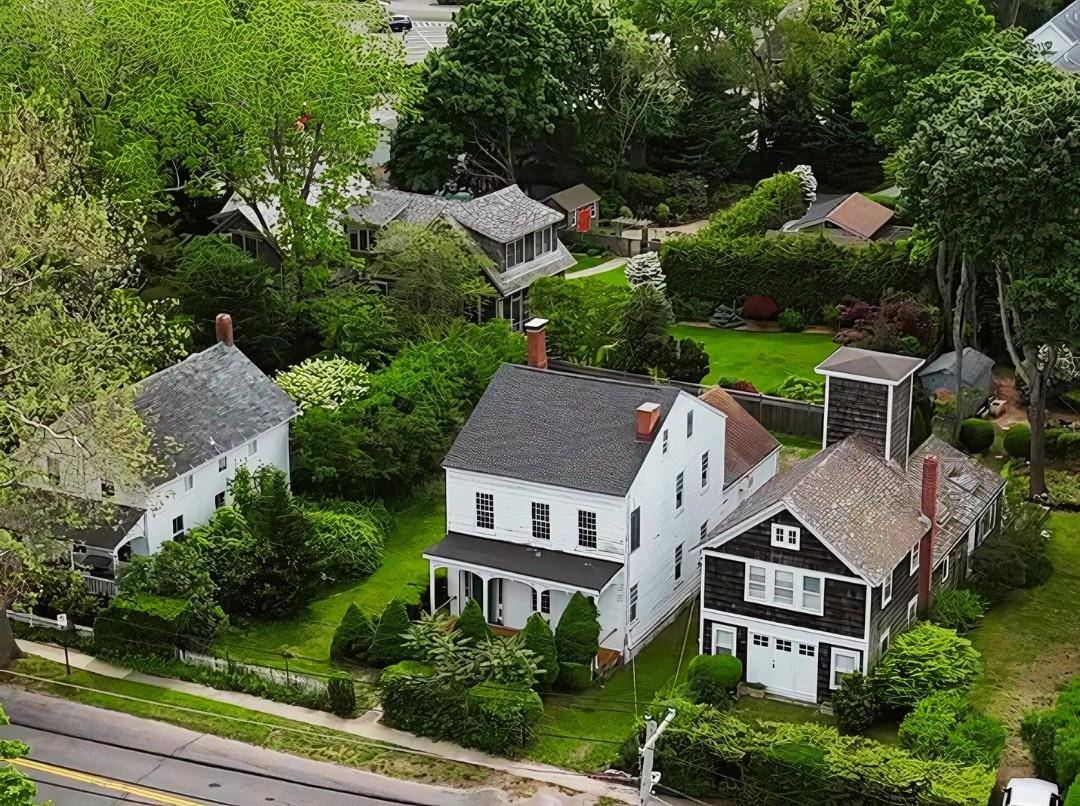 Casa de 3 Dormitorios en Venta en Sag Harbor - Nueva York - EE. UU. - 2