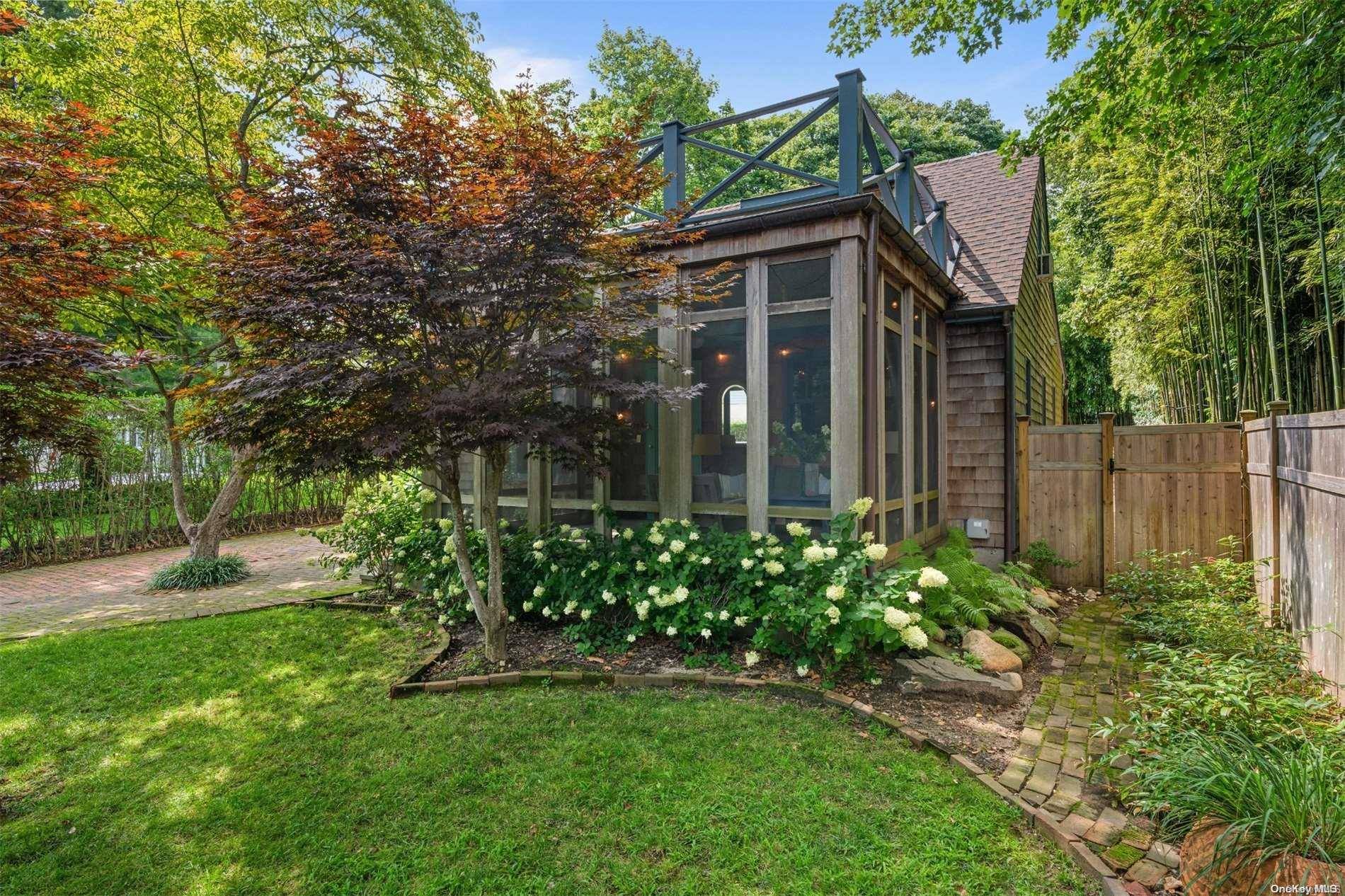 Casa com 3 Quartos à Venda em Sag Harbor - Nova Iorque - EUA - 2