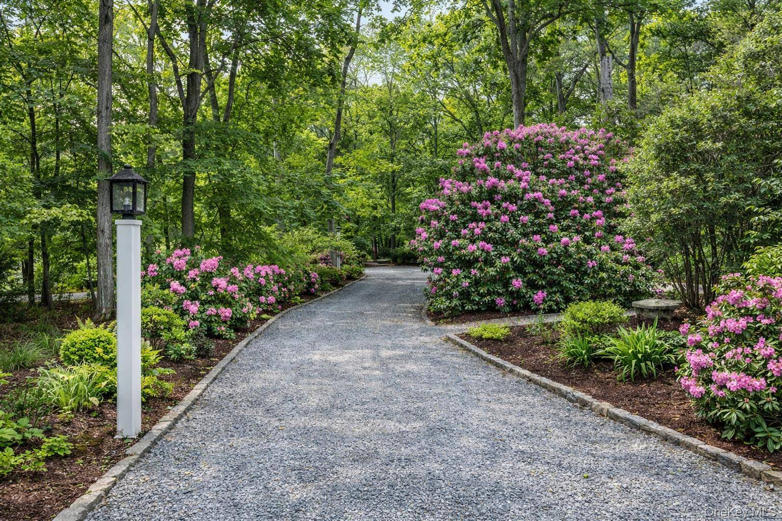 Casa de 3 Dormitorios en Venta en Setauket, Nueva York, EE. UU. - 2