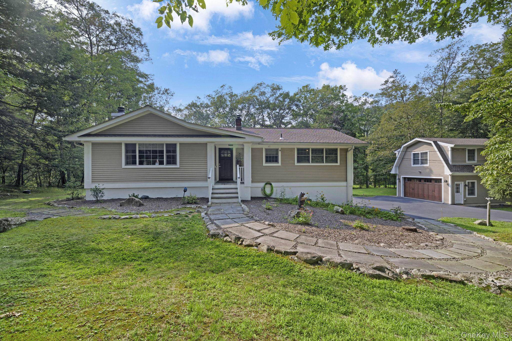 Casa com 3 Quartos à Venda em Tuxedo Park - Nova Iorque - EUA - 2