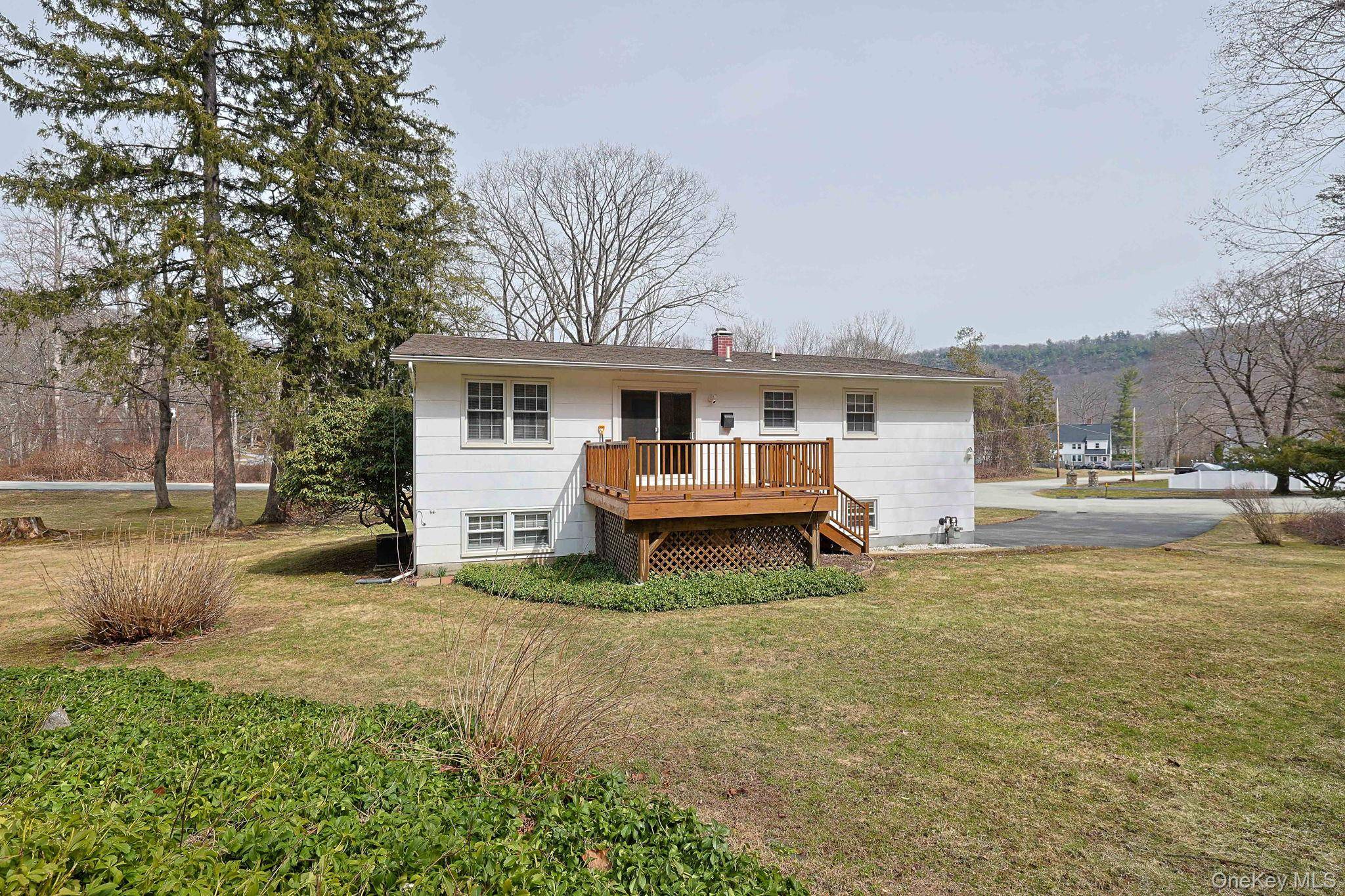 Casa com 3 Quartos à Venda em Tuxedo Park - Nova Iorque - EUA - 3