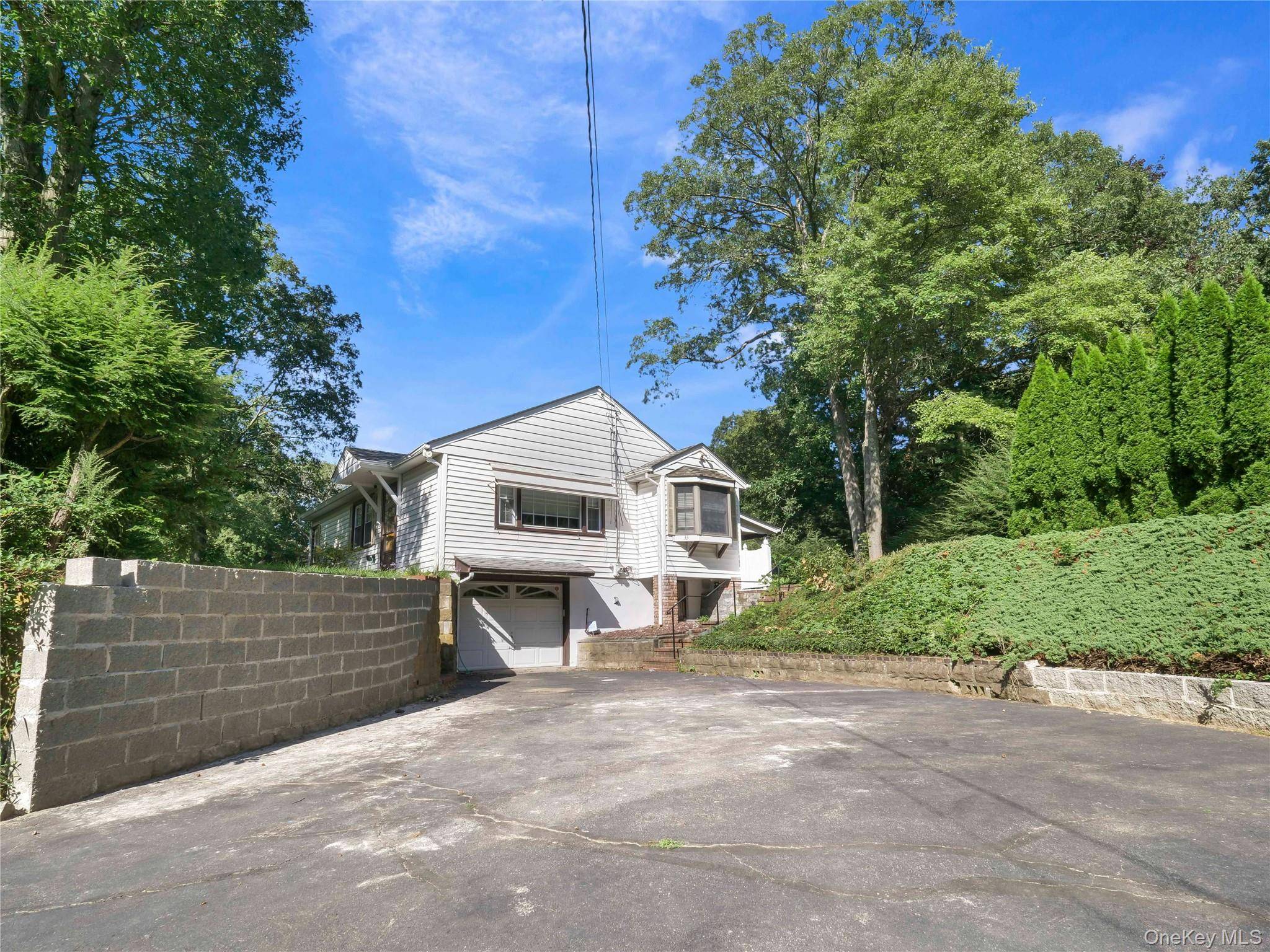 Casa com 3 Quartos à Venda em Tuxedo Park - Nova Iorque - EUA - 2