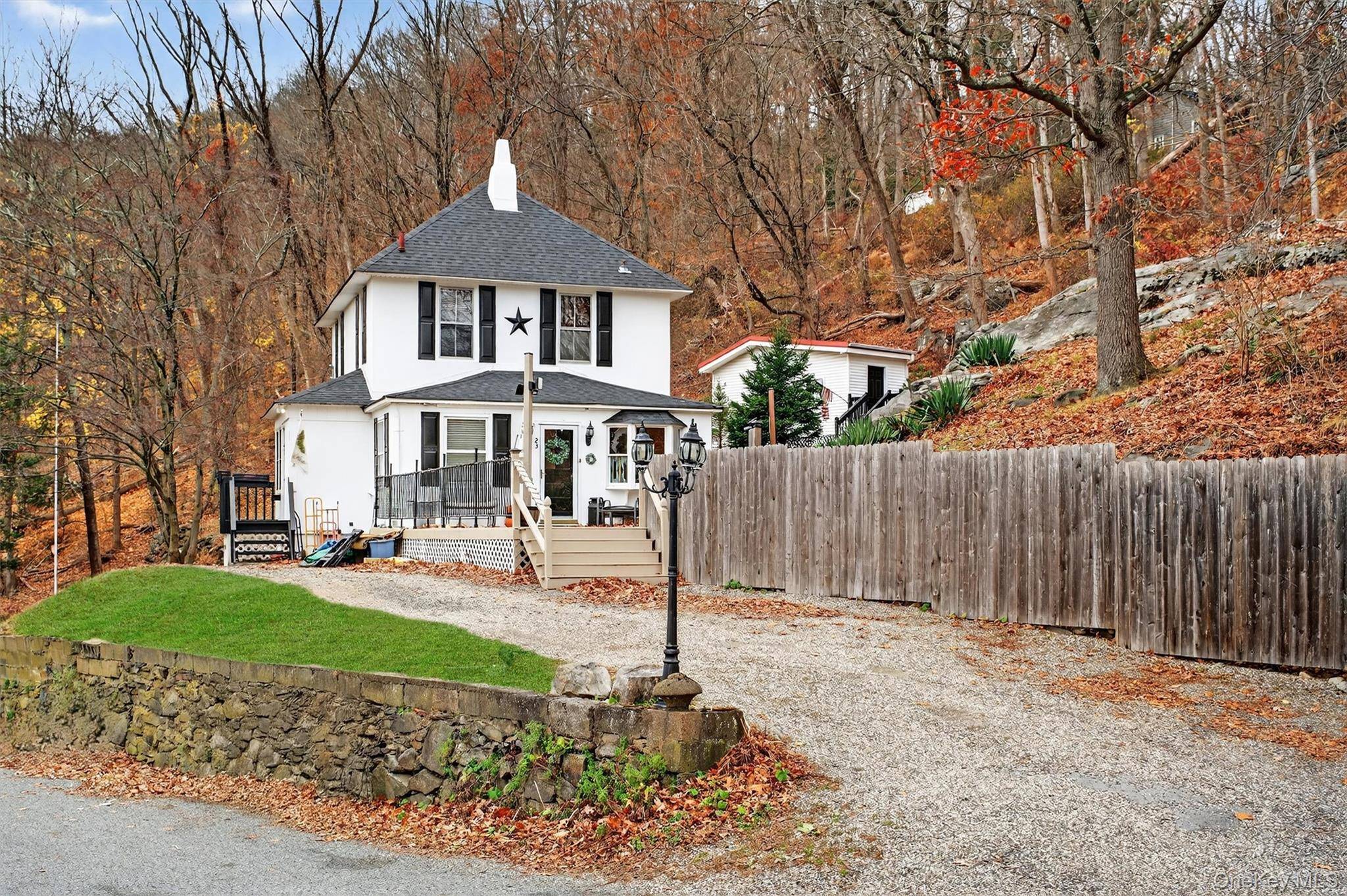 Casa com 3 Quartos à Venda em Tuxedo Park - Nova Iorque - EUA - 2
