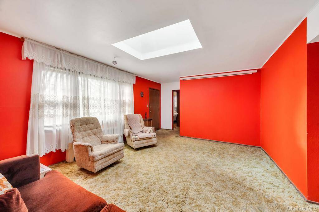 Casa com 3 Quartos à Venda em Uniondale - Nova Iorque - EUA - 6