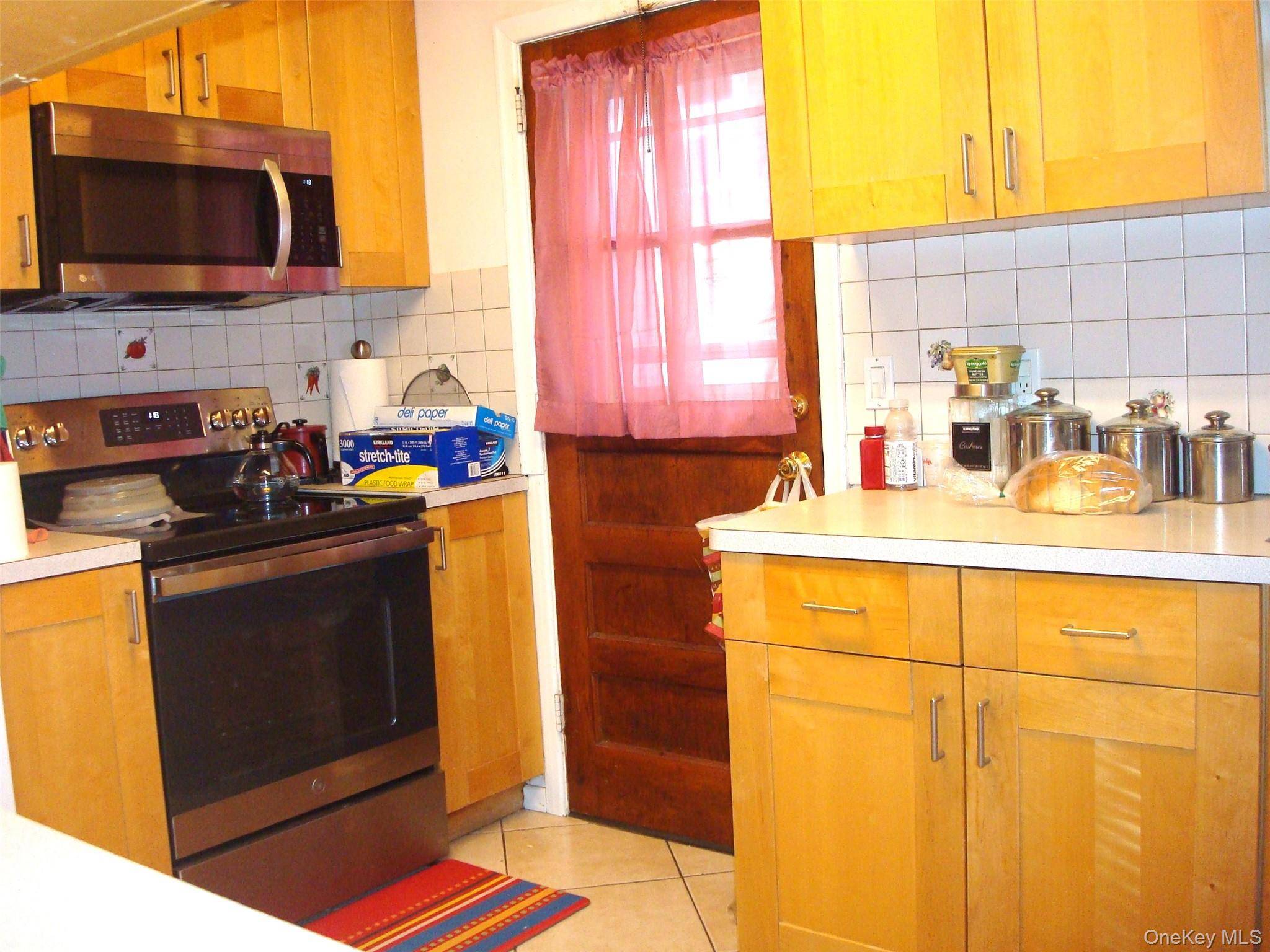 Casa com 3 Quartos à Venda em Uniondale - Nova Iorque - EUA - 3