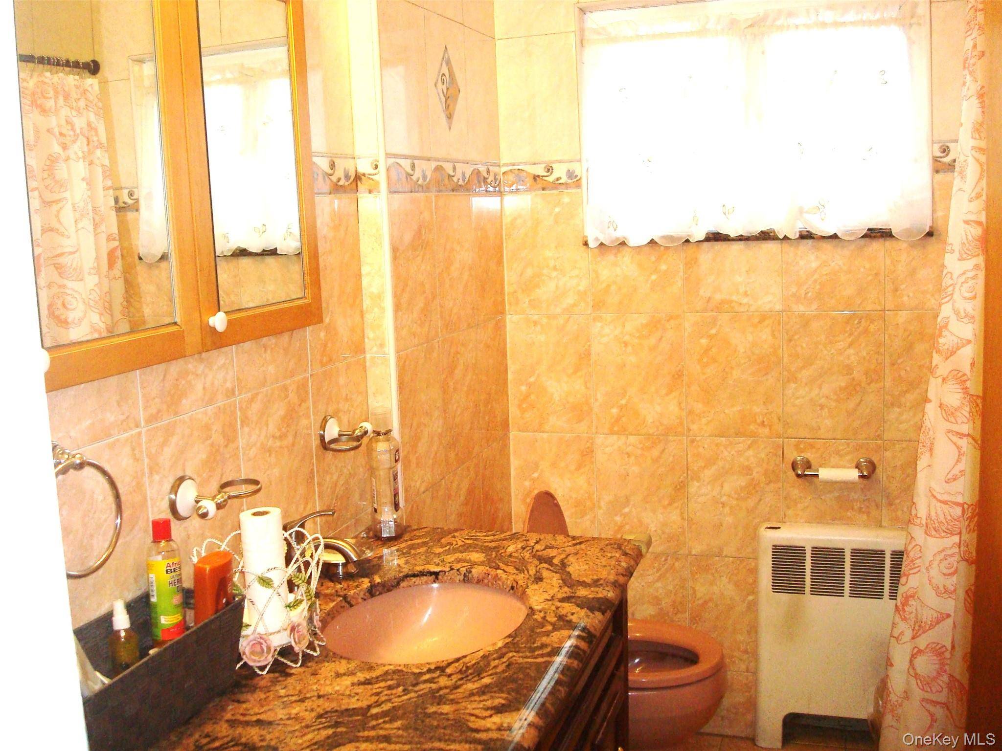 Casa com 3 Quartos à Venda em Uniondale - Nova Iorque - EUA - 8