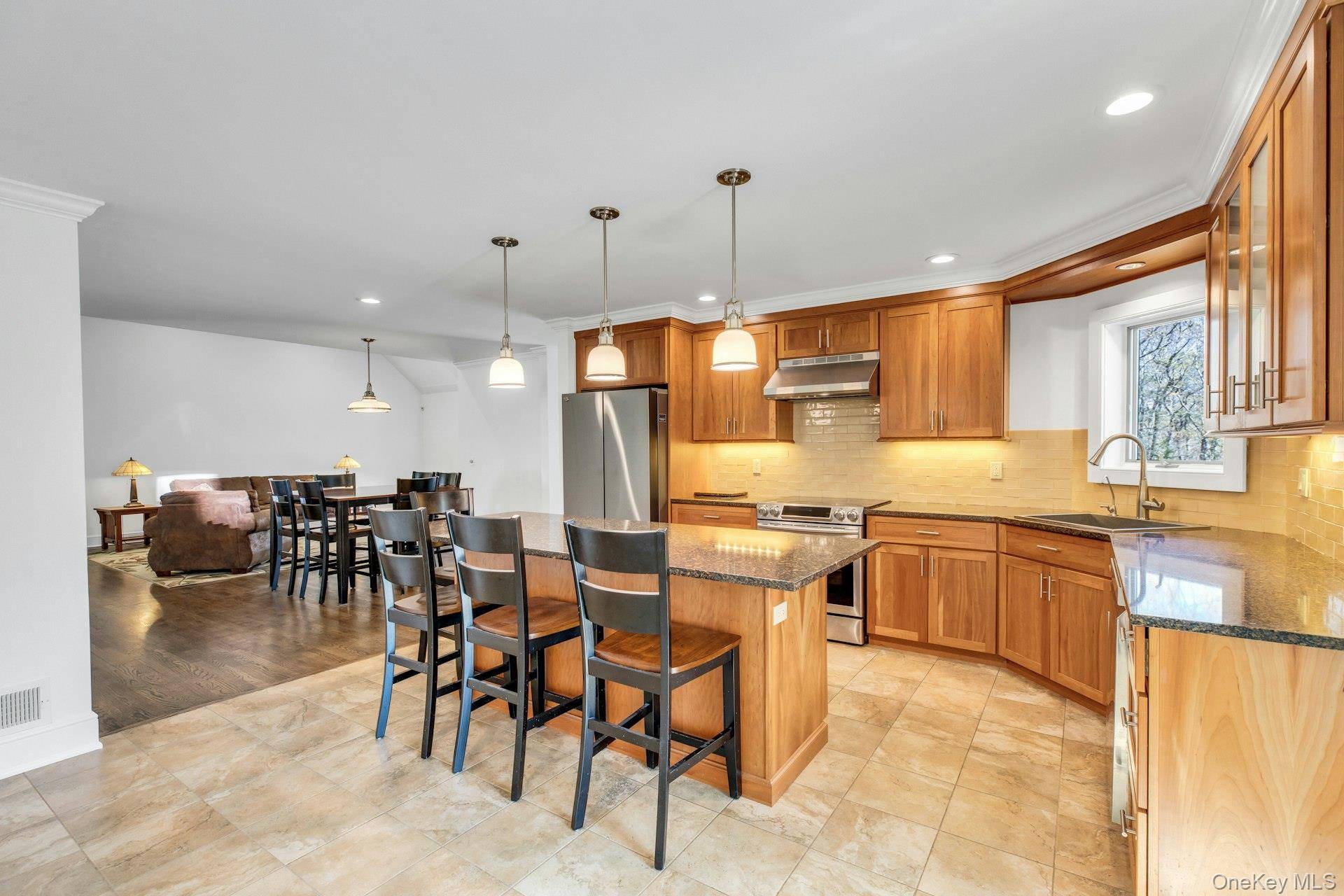 Casa com 4 Quartos à Beira-Mar à Venda em Hampton Bays - Nova Iorque - EUA - 8