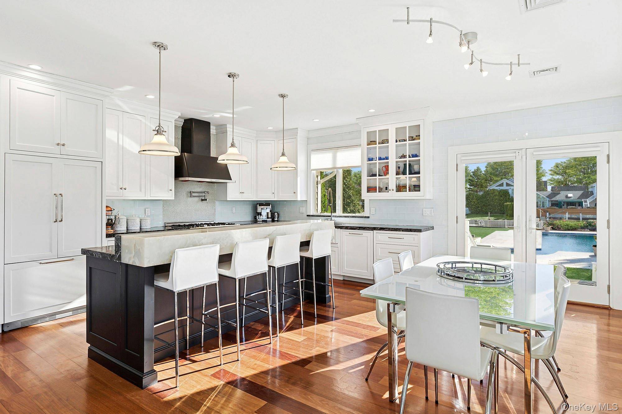 Casa com 4 Quartos à Beira-Mar à Venda em Hampton Bays - Nova Iorque - EUA - 8