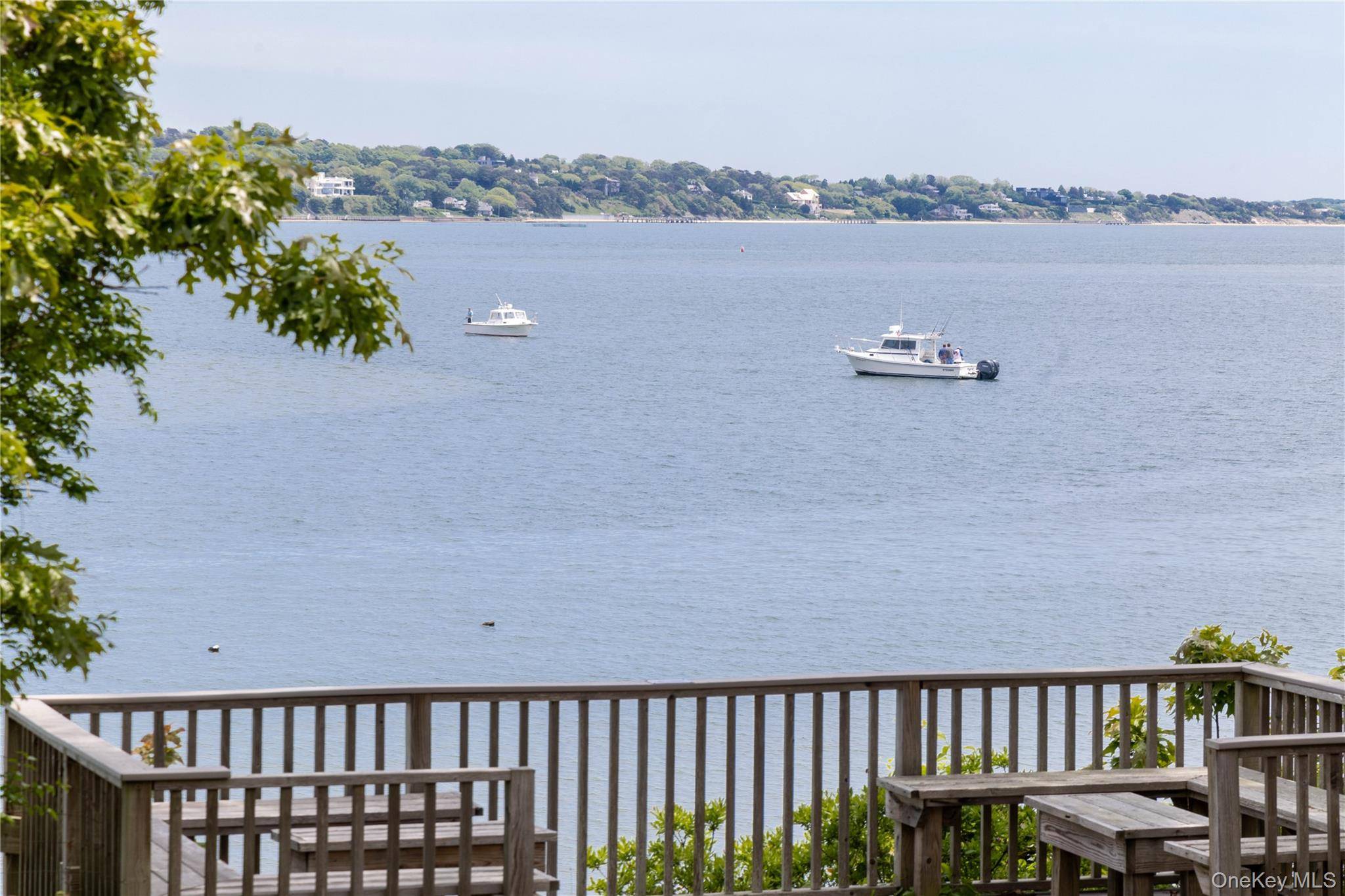 Casa com 4 Quartos à Beira-Mar à Venda em Hampton Bays - Nova Iorque - EUA - 3