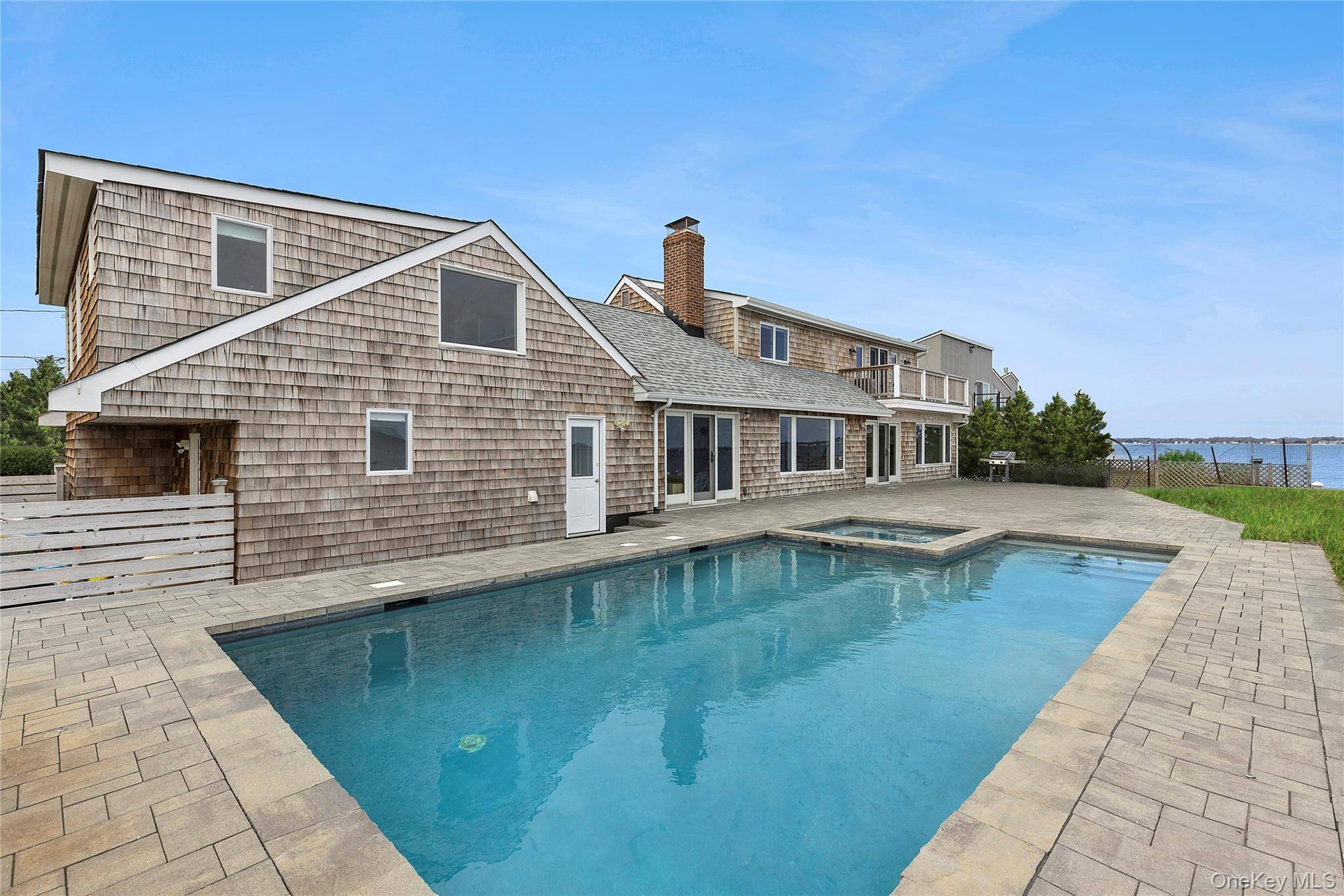 Casa com 4 Quartos à Beira-Mar à Venda em Hampton Bays - Nova Iorque - EUA - 5