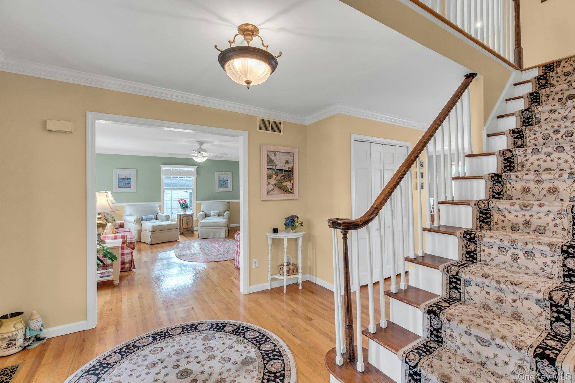 Casa de 4 Dormitorios Frente al Mar en Venta en Hampton Bays - Nueva York - EE. UU. - 6